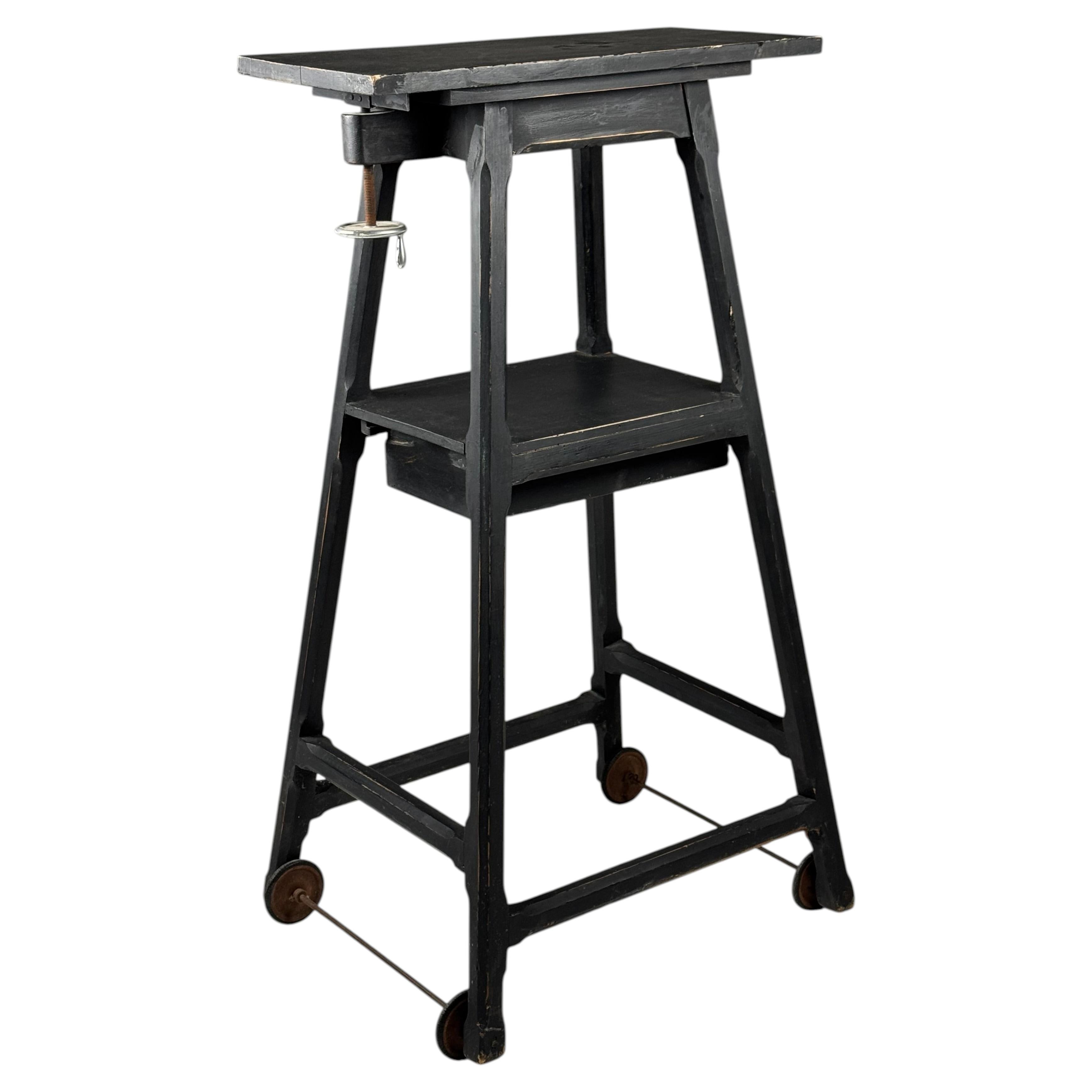 Supporto per scultura nero in vendita