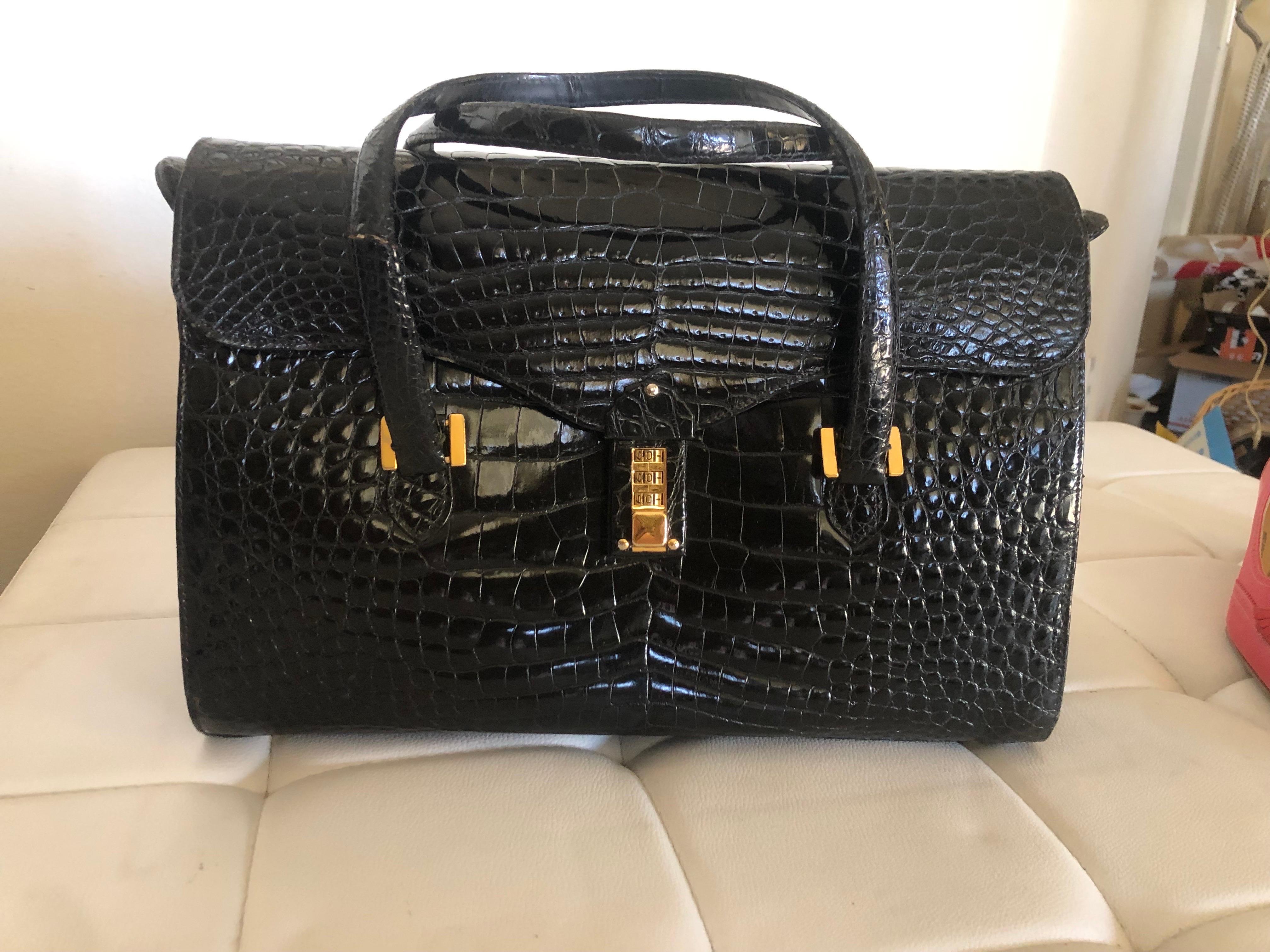 Black Sculptured Leather Handbag w/ Gold Combination Lock Alligator Look Italy 5