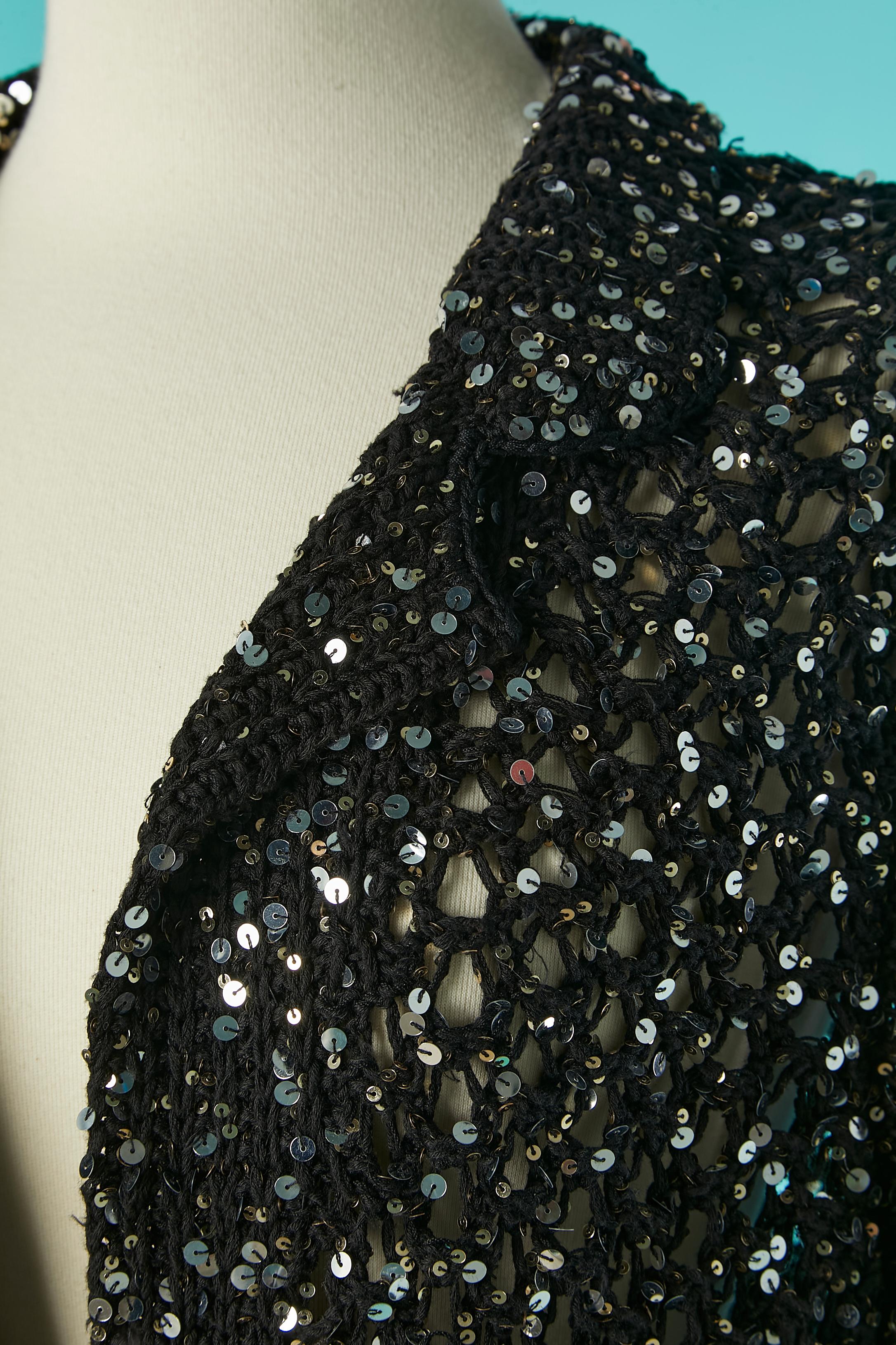 Schwarze Abendstrickjacke aus Baumwollstrick mit durchsichtigen Streifen und Pailletten Chanel Resort 2023 Damen im Angebot