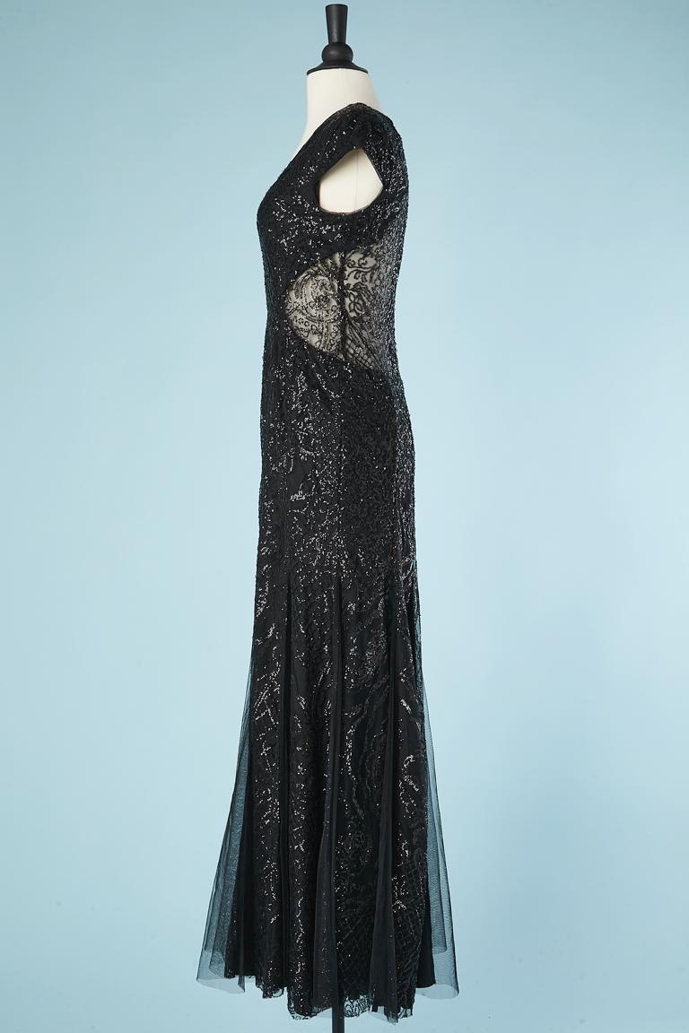 Schwarzes durchsichtiges Abendkleid mit Paillettenbesticktem Gai Mattiolo rotem Teppich  im Angebot 3