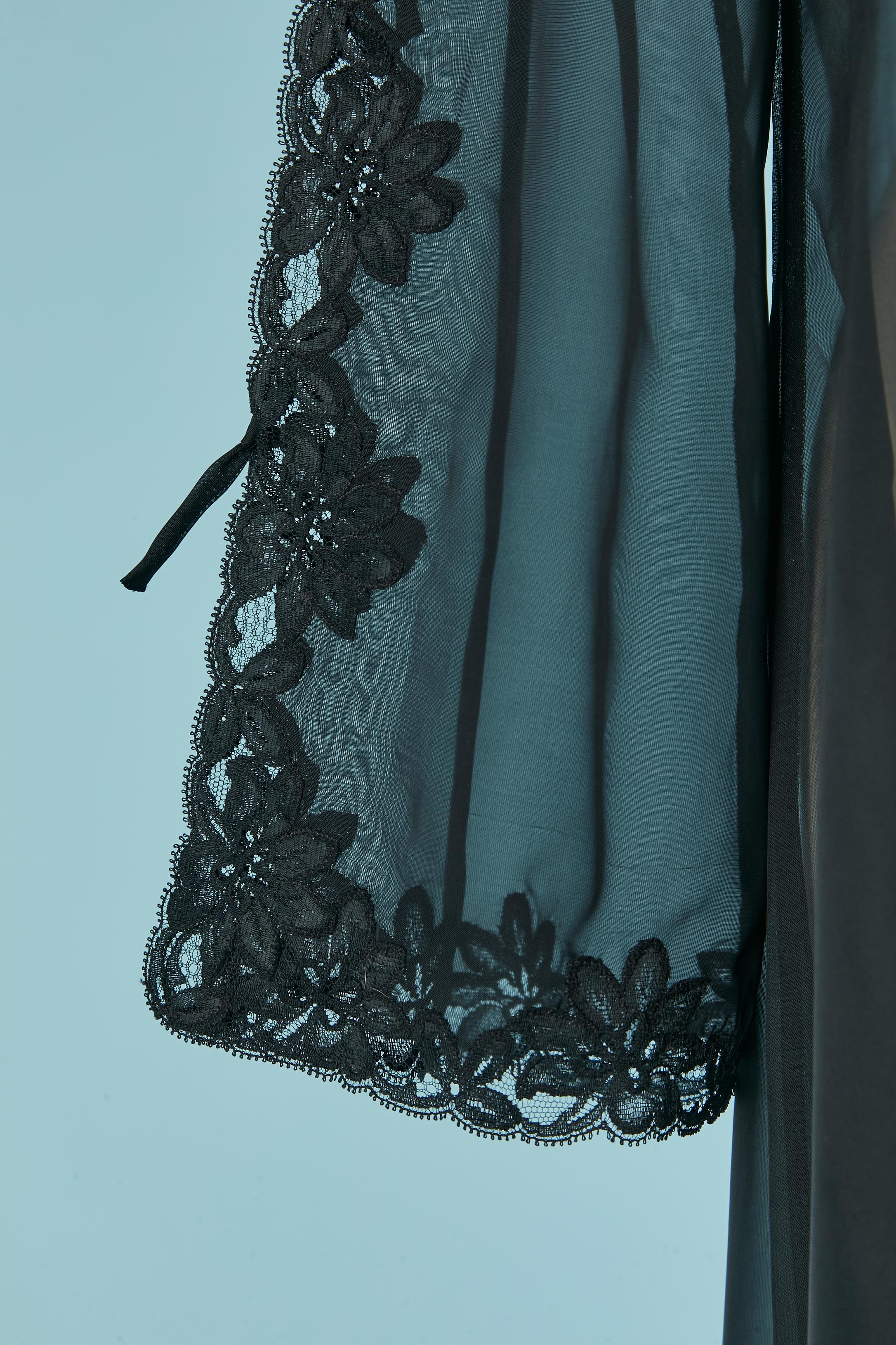 Schwarzes, durchsichtiges Nachthemd aus Nylon und Spitze CHRISTIAN DIOR Lingerie im Zustand „Hervorragend“ im Angebot in Saint-Ouen-Sur-Seine, FR