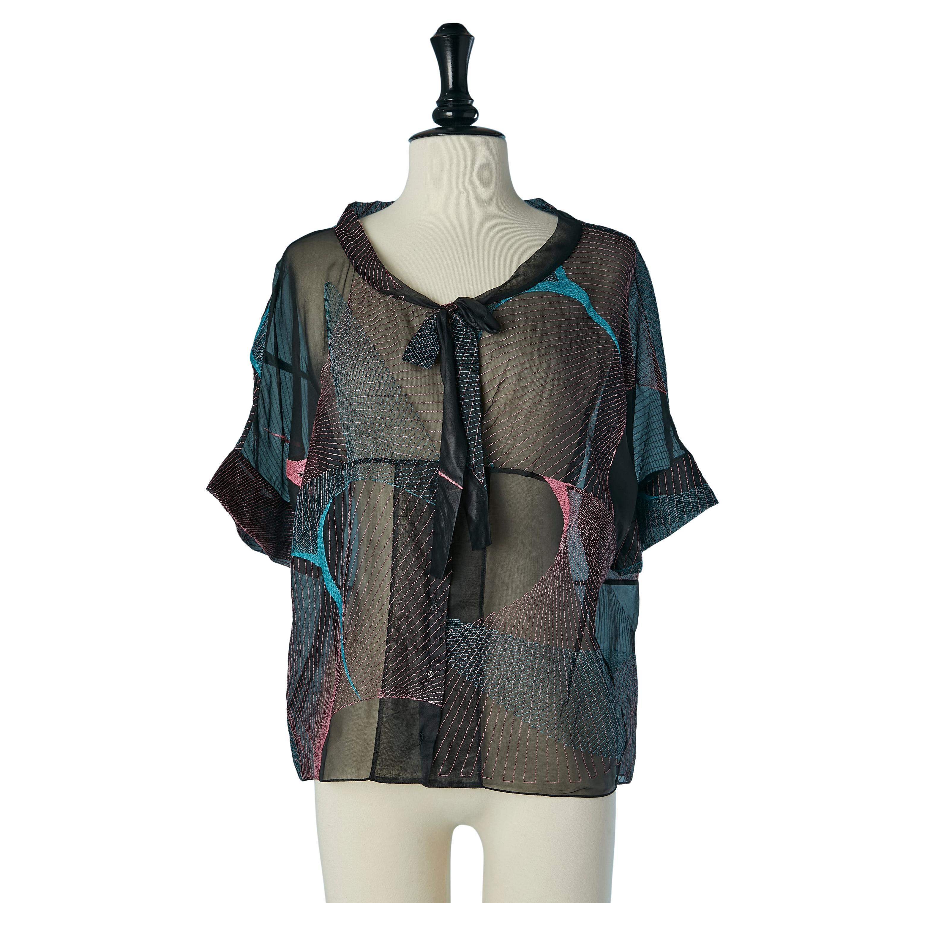Camisa transparente de gasa de seda negra con bordados en la parte superior CHLOÉ en venta