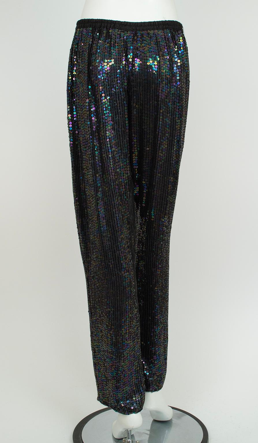 Black Sequin Zig Zag Edge Top, Skirt and Jogger Co-ord Set – M-L, 1980s For Sale 7