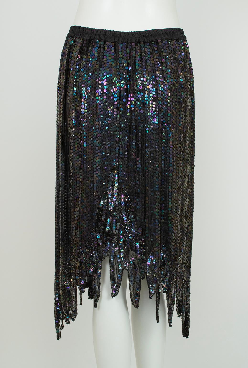 Black Sequin Zig Zag Edge Top, Skirt and Jogger Co-ord Set – M-L, 1980s For Sale 12