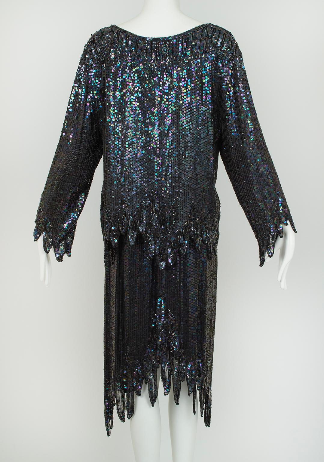 Black Sequin Zig Zag Edge Top, Skirt and Jogger Co-ord Set – M-L, 1980s For Sale 13