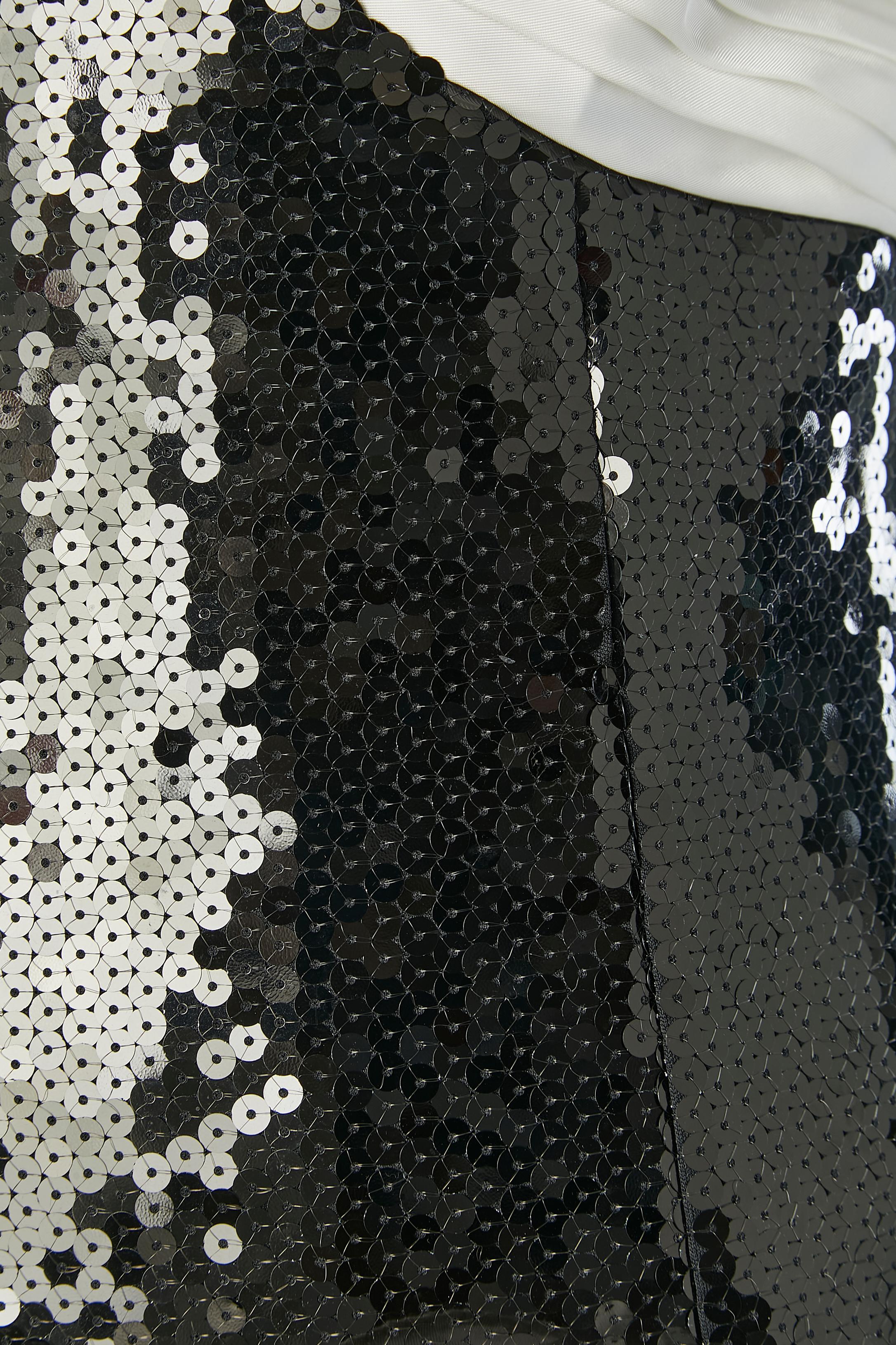 Abito da sera bustier nero con paillettes e volant bianchi TADASHI In condizioni ottime in vendita a Saint-Ouen-Sur-Seine, FR