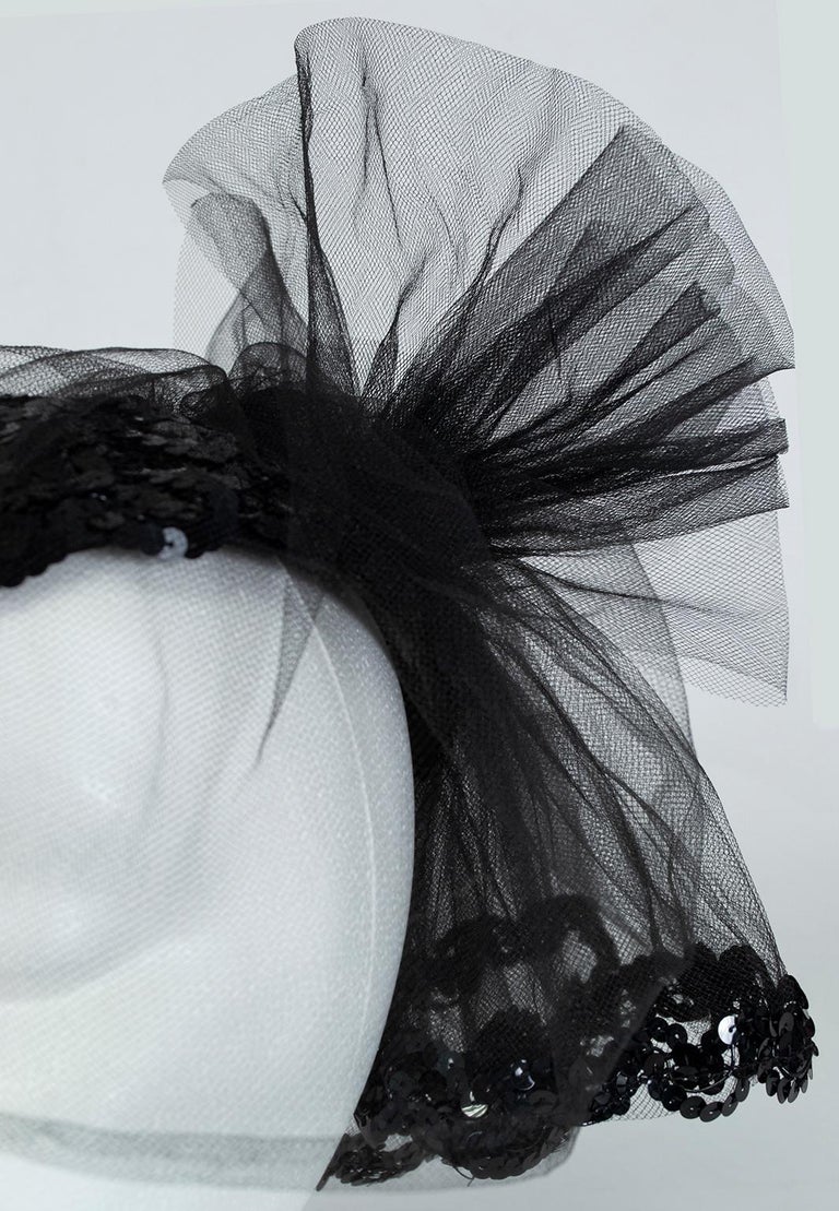 Black Sequin Cocktail Hat with Cage Veil, 1950s For Sale 1