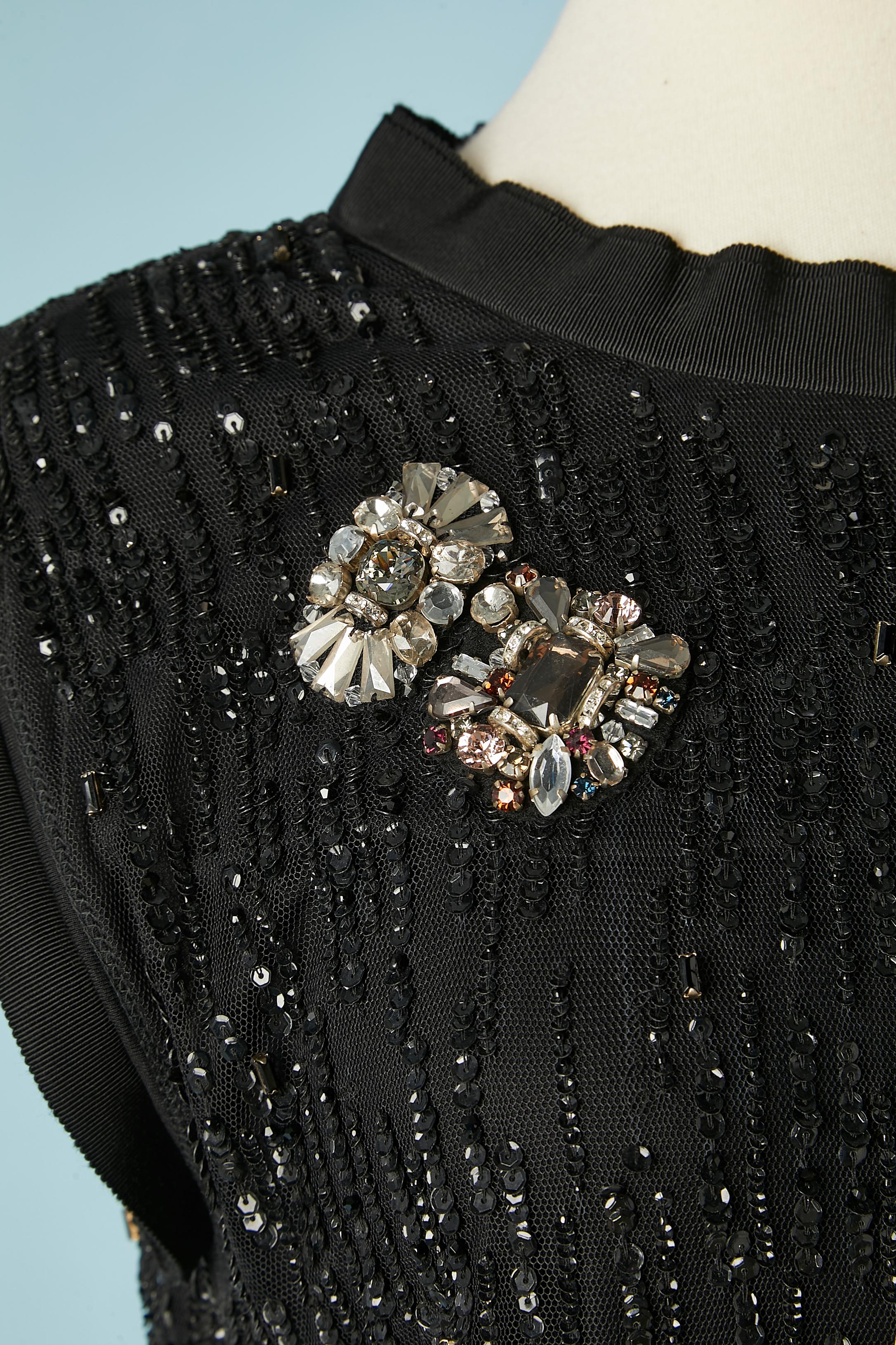 Black sequin dress on tulle base with rhinestone brooches Lanvin by Alber Elbaz In Excellent Condition For Sale In Saint-Ouen-Sur-Seine, FR
