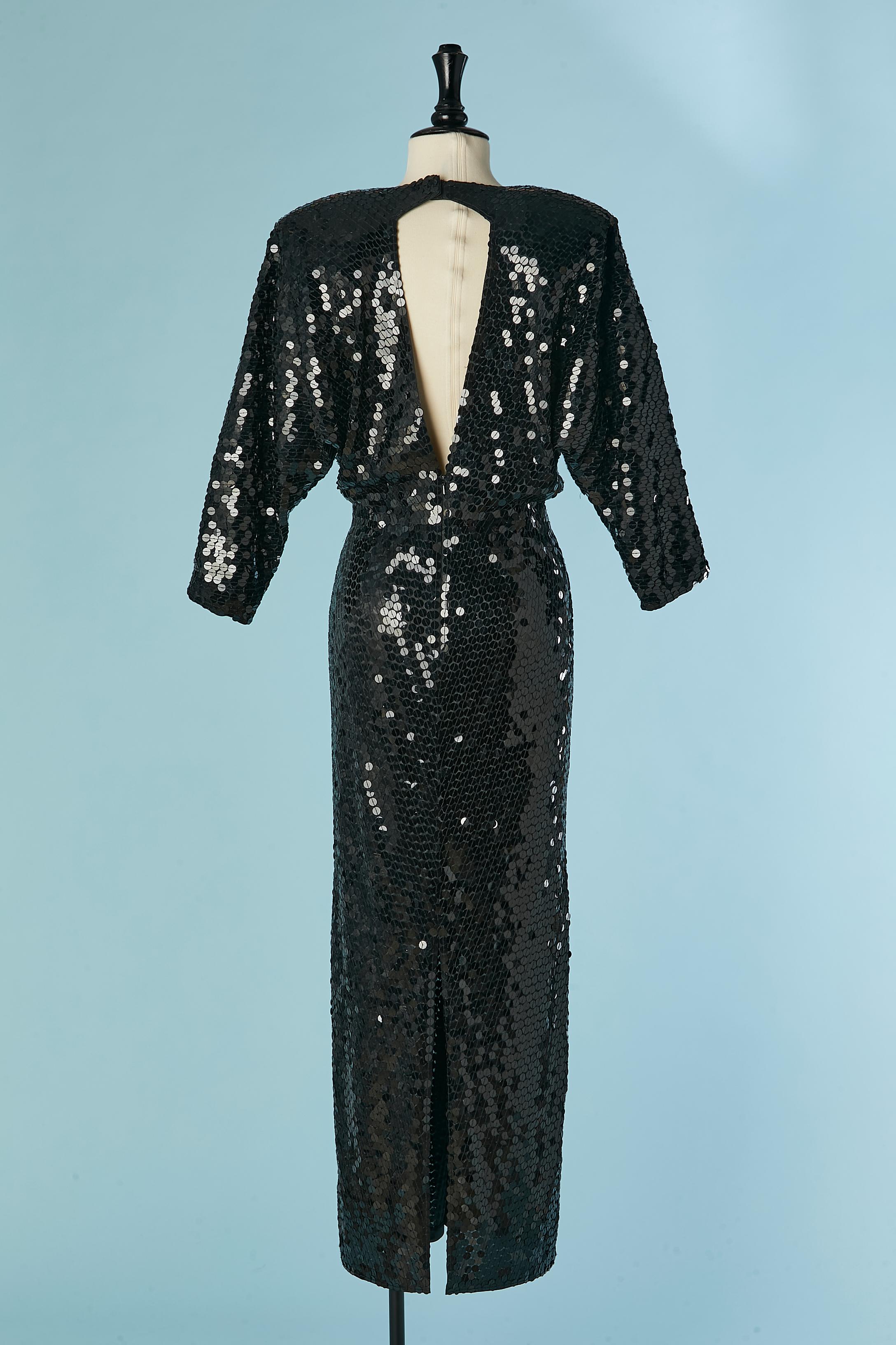 Vestido de noche negro de lentejuelas con espalda abierta OLEG CASSINI en venta 3