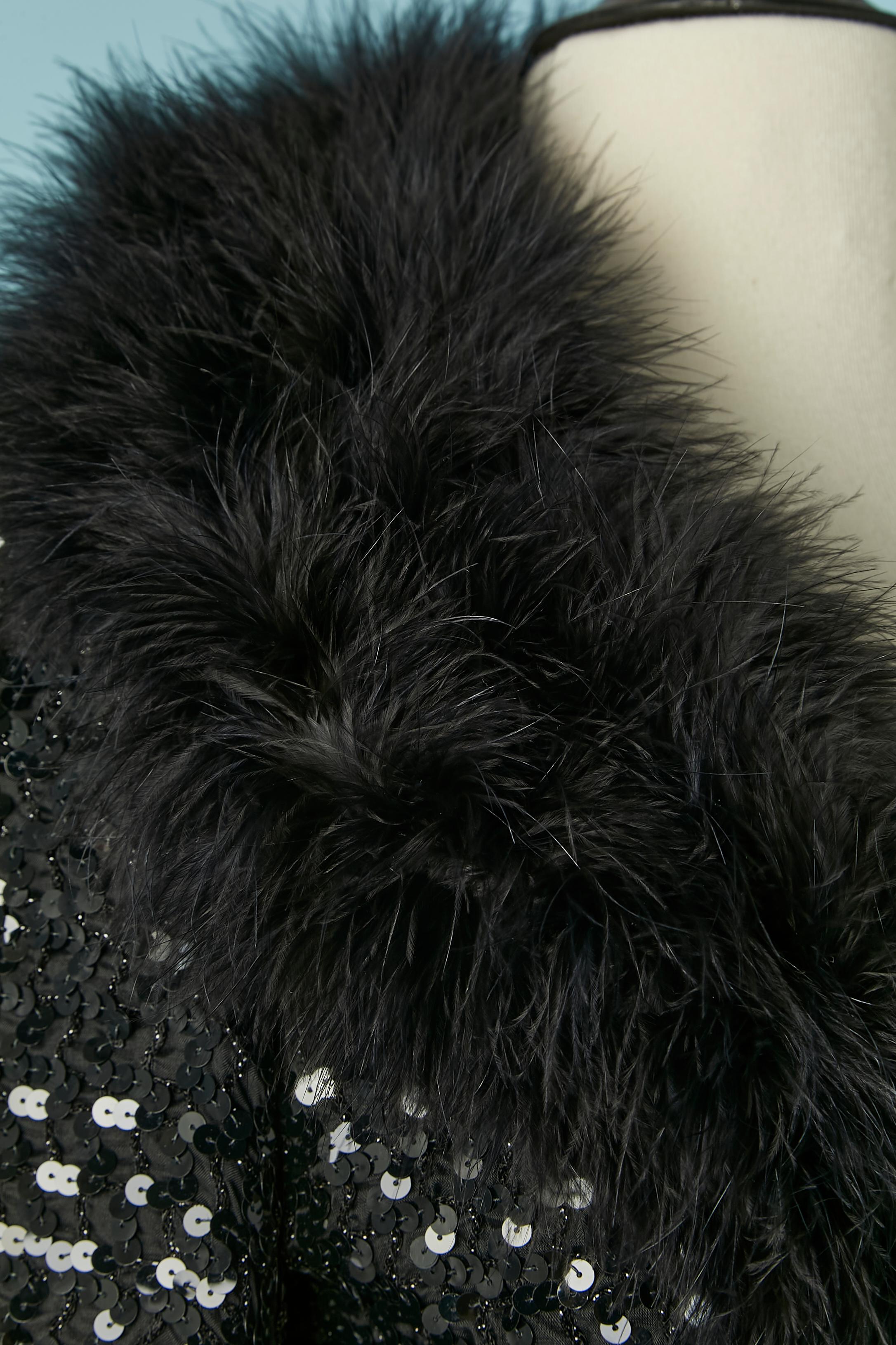 Noir Veste noire à sequins avec col et manches en plumes des années 1970 en vente