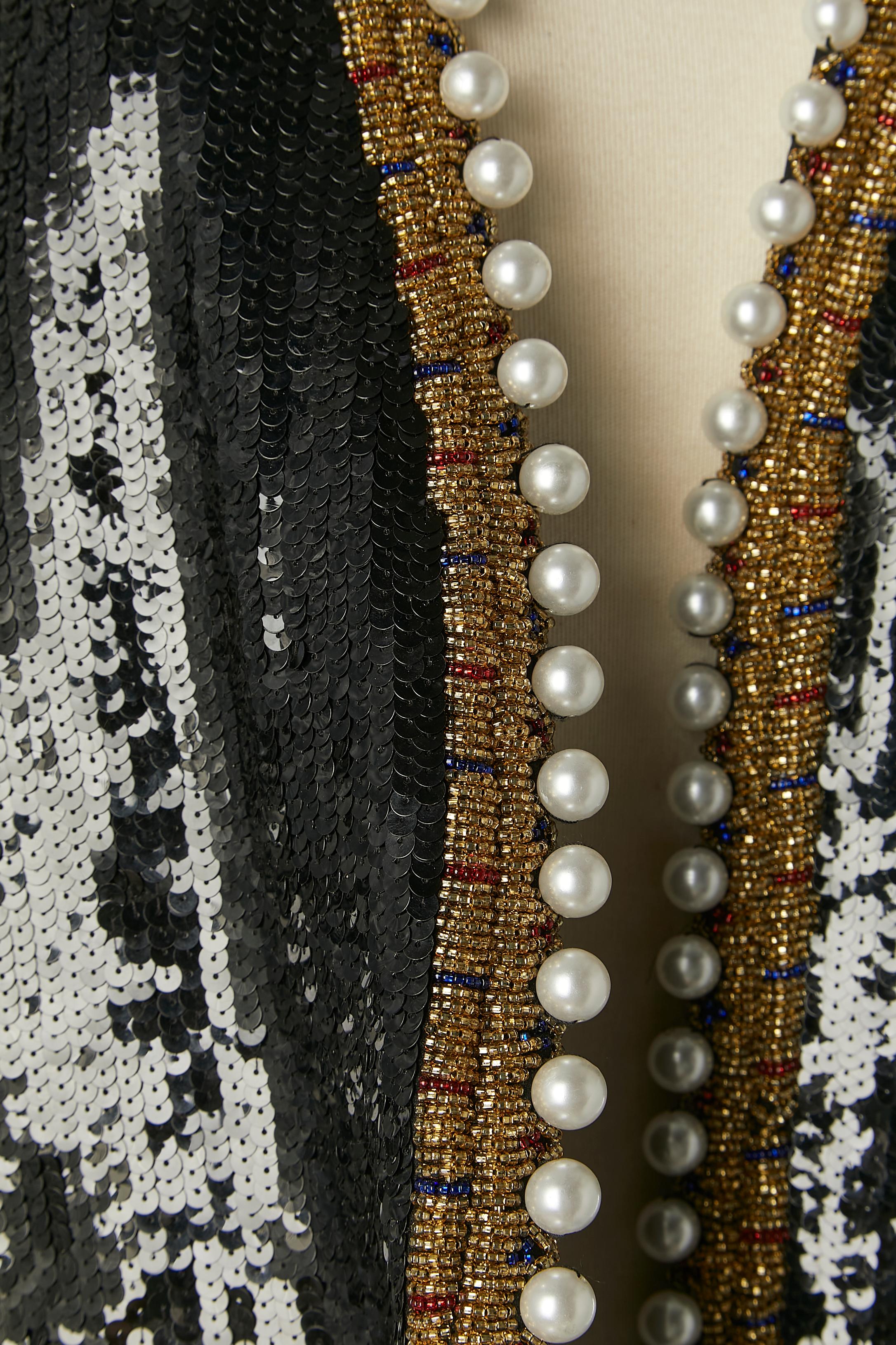 Giacca di paillettes nera con bordo di perle e perline Black Tie by Oleg Cassini In condizioni buone in vendita a Saint-Ouen-Sur-Seine, FR