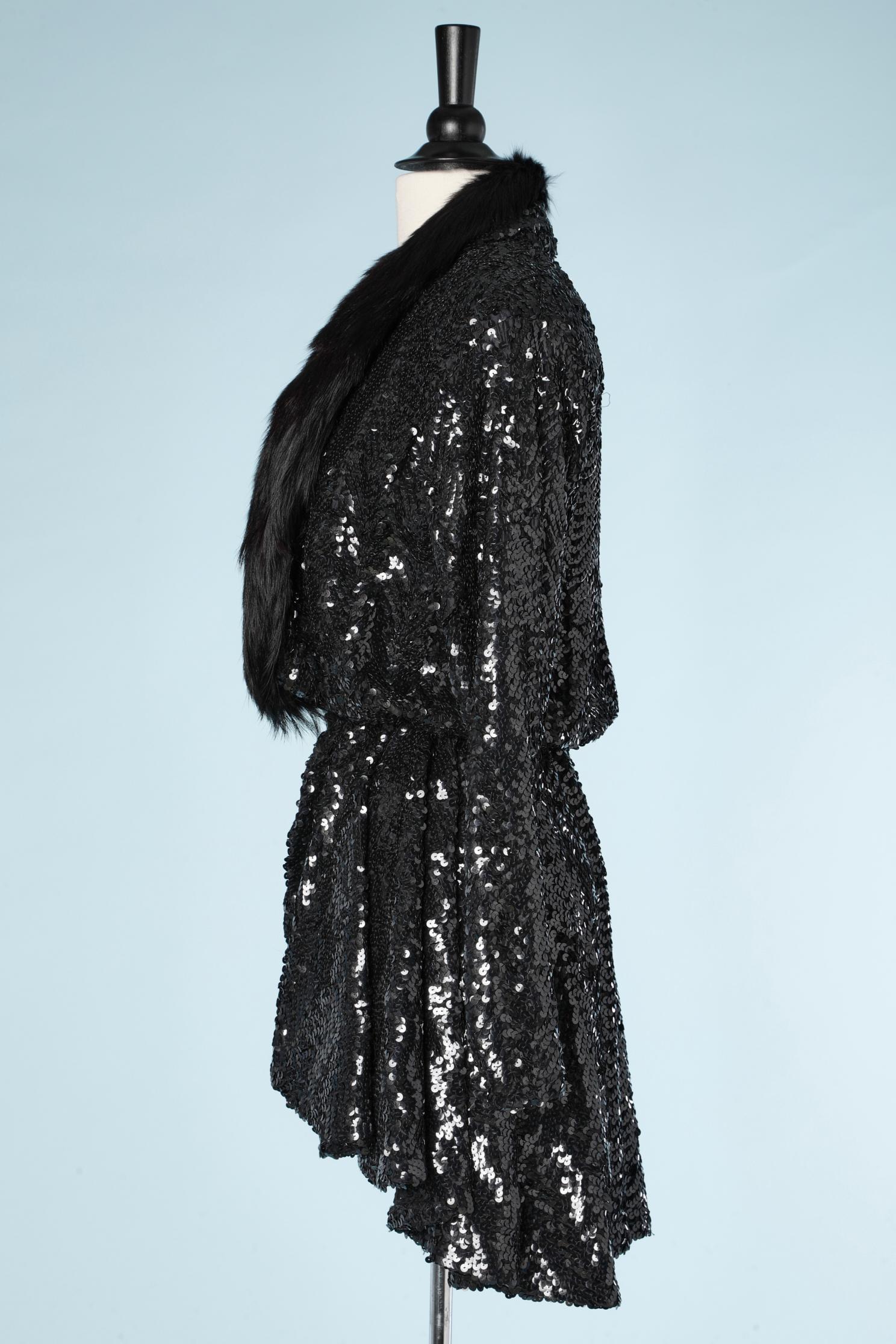 Women's Black sequin long jacket with dark brown furs collar Circa 1970 For Sale