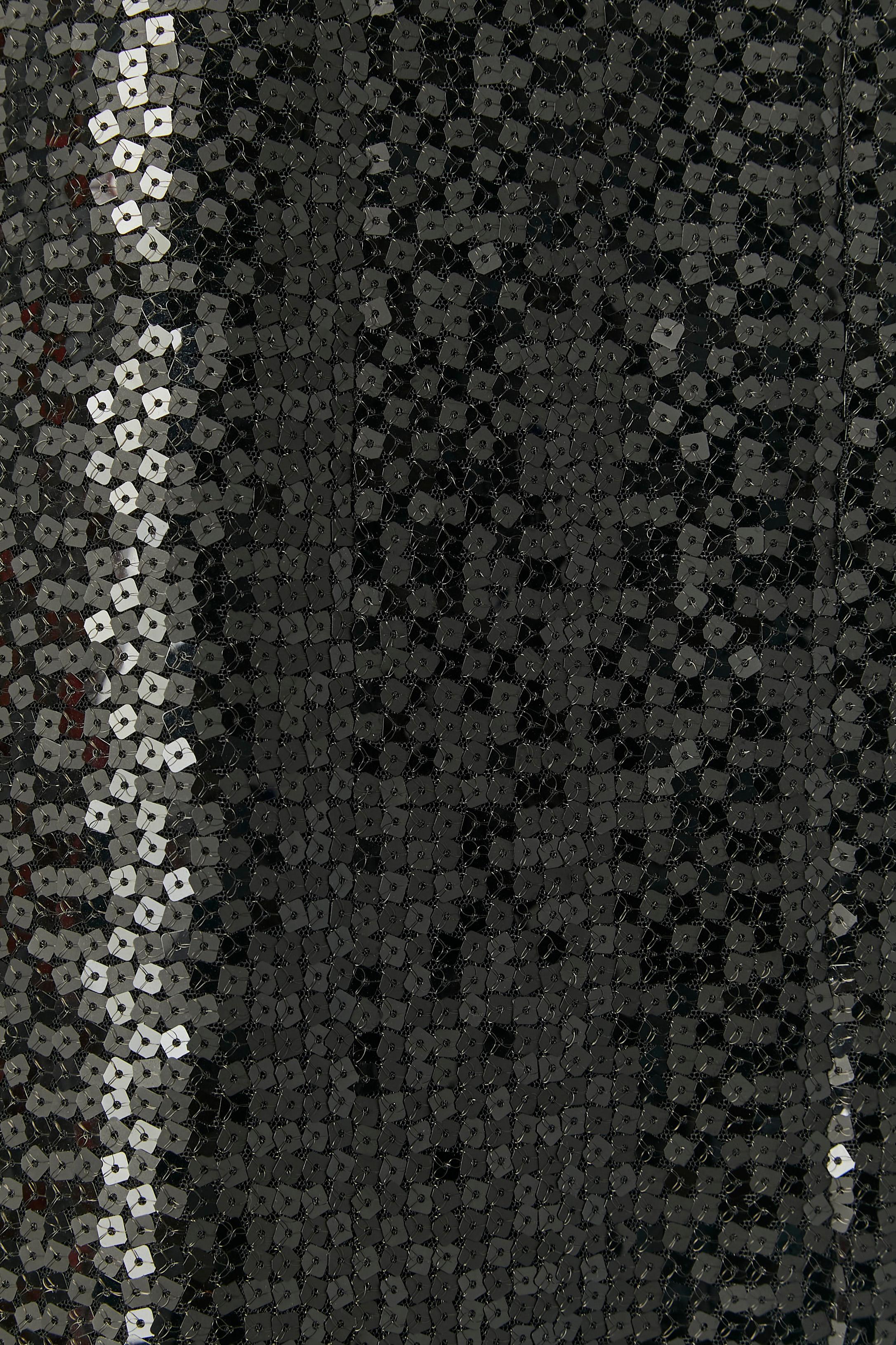 Noir Jupe à paillettes noires CHANEL FW 2002 en vente