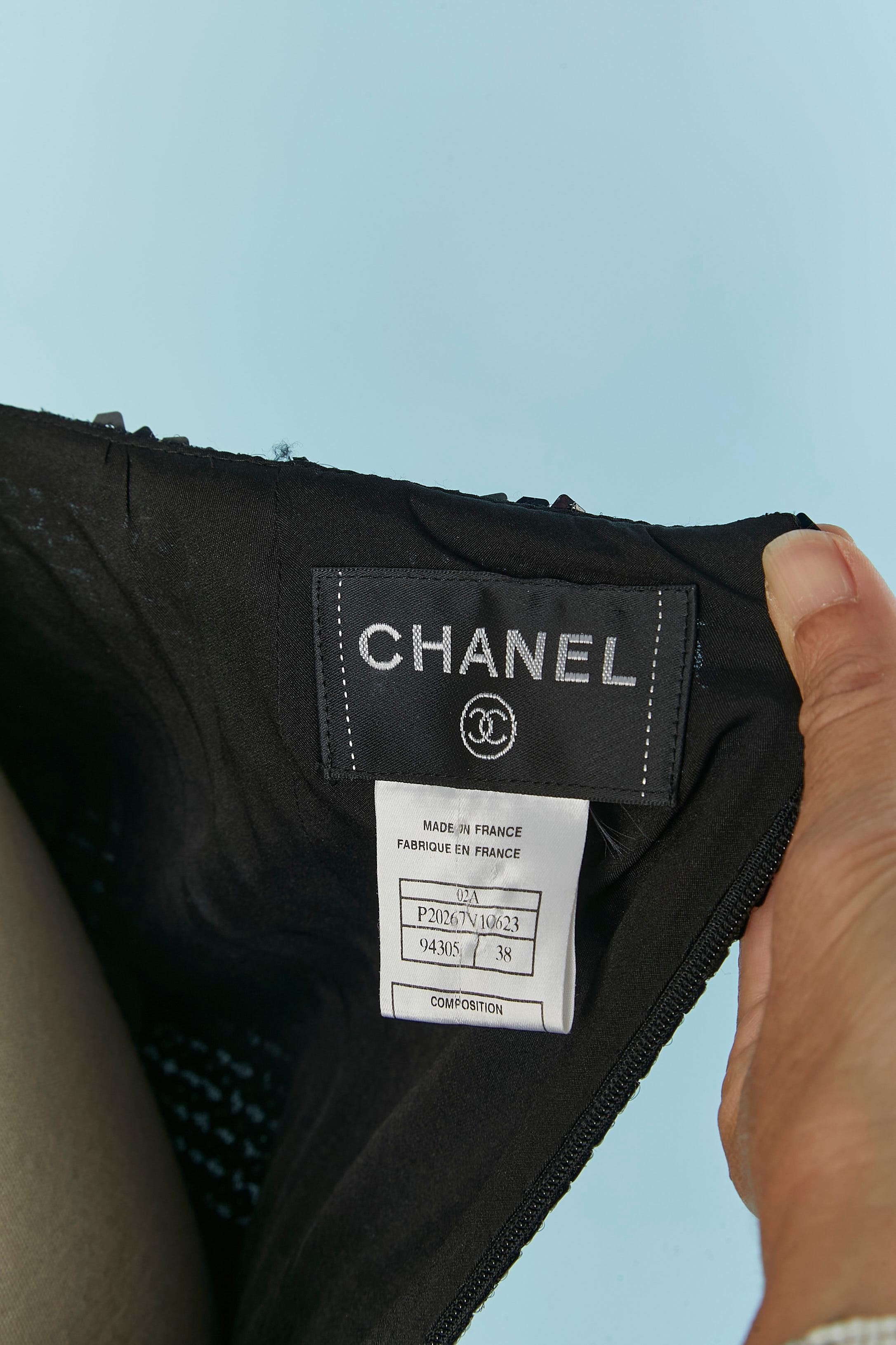 Jupe à paillettes noires CHANEL FW 2002 en vente 1
