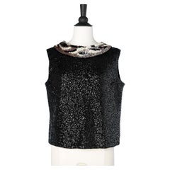 Top negro de lentejuelas sin mangas con cuello estampado  DARLING Circa 1960's