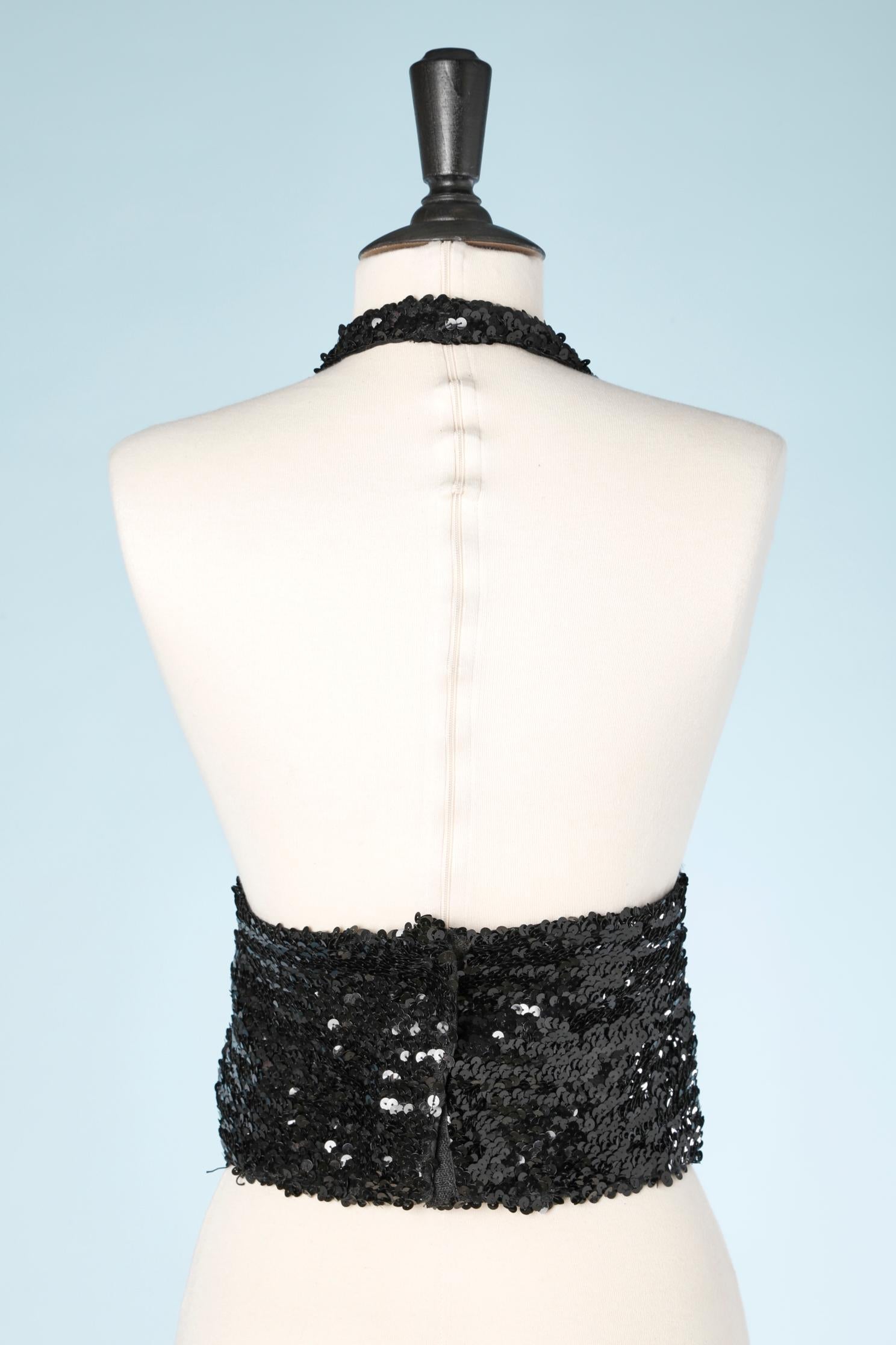 Black sequins backless top  In Excellent Condition For Sale In Saint-Ouen-Sur-Seine, FR