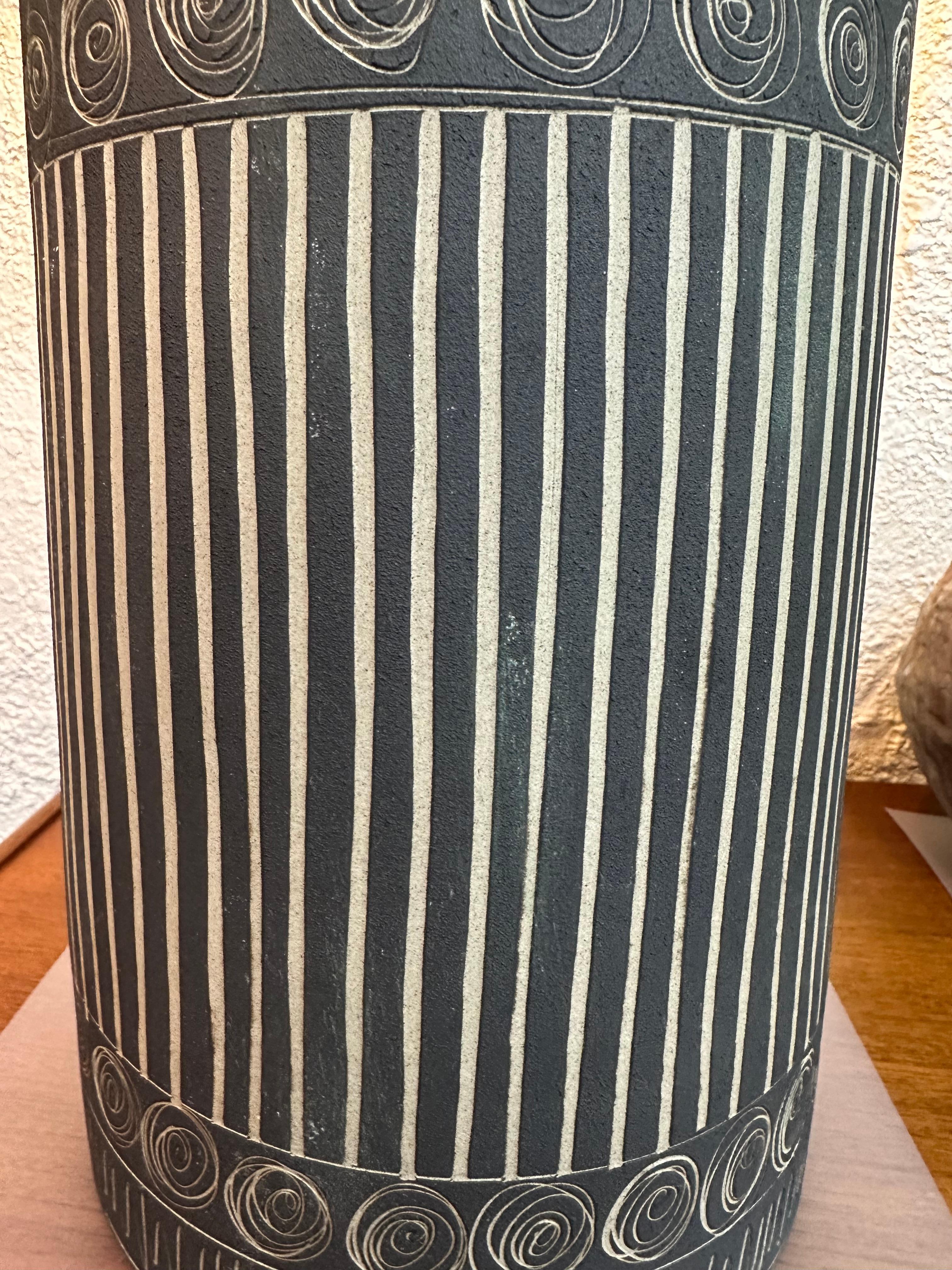 20th Century Black Sgraffito Jane and Gordon Martz Studio Ceramic Table Lamp For Sale