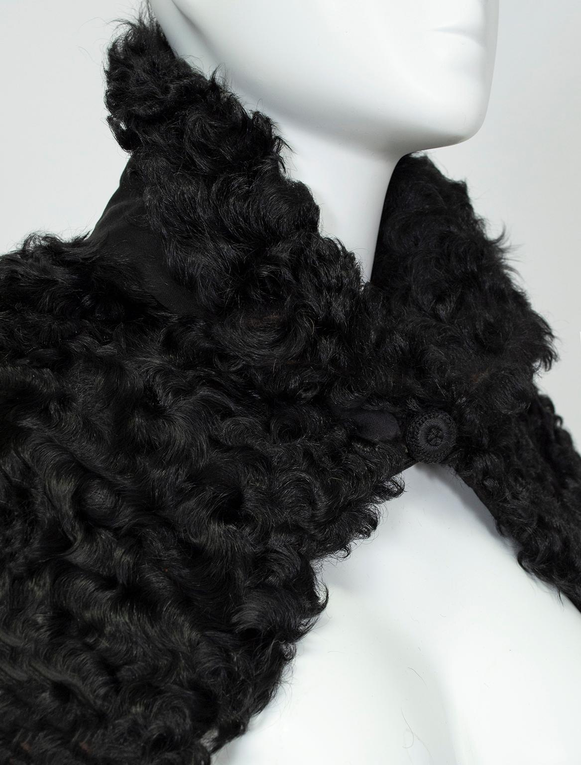 Black Shaggy Astrakhan Persian Lamb Fur Collared Pelerine Stole–O/S, 1920s For Sale 1