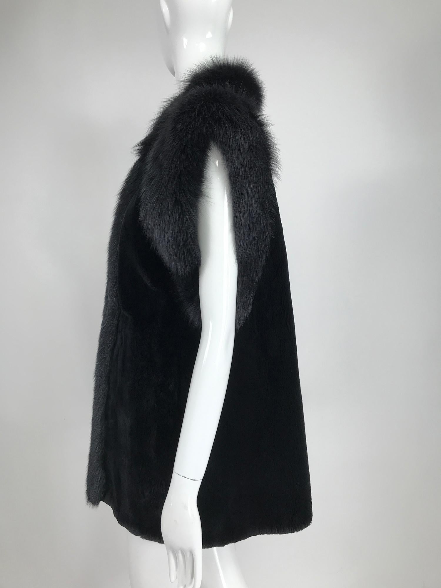 Black Sheared Beaver with Fox Gilet or Vest Vintage 1970s For Sale 6