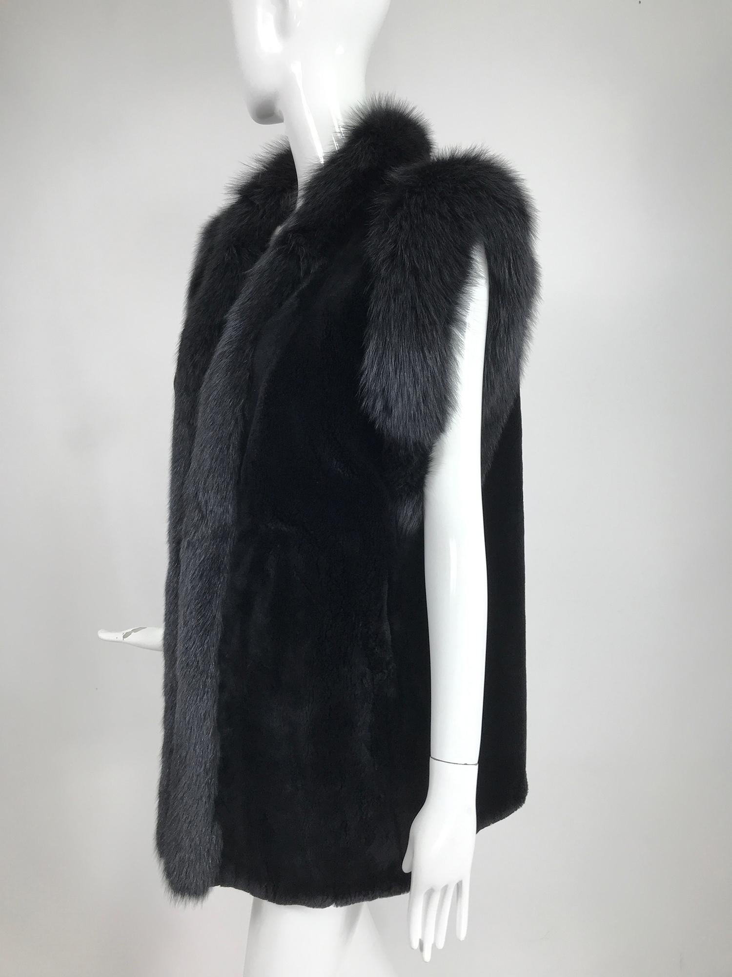 Black Sheared Beaver with Fox Gilet or Vest Vintage 1970s For Sale 7