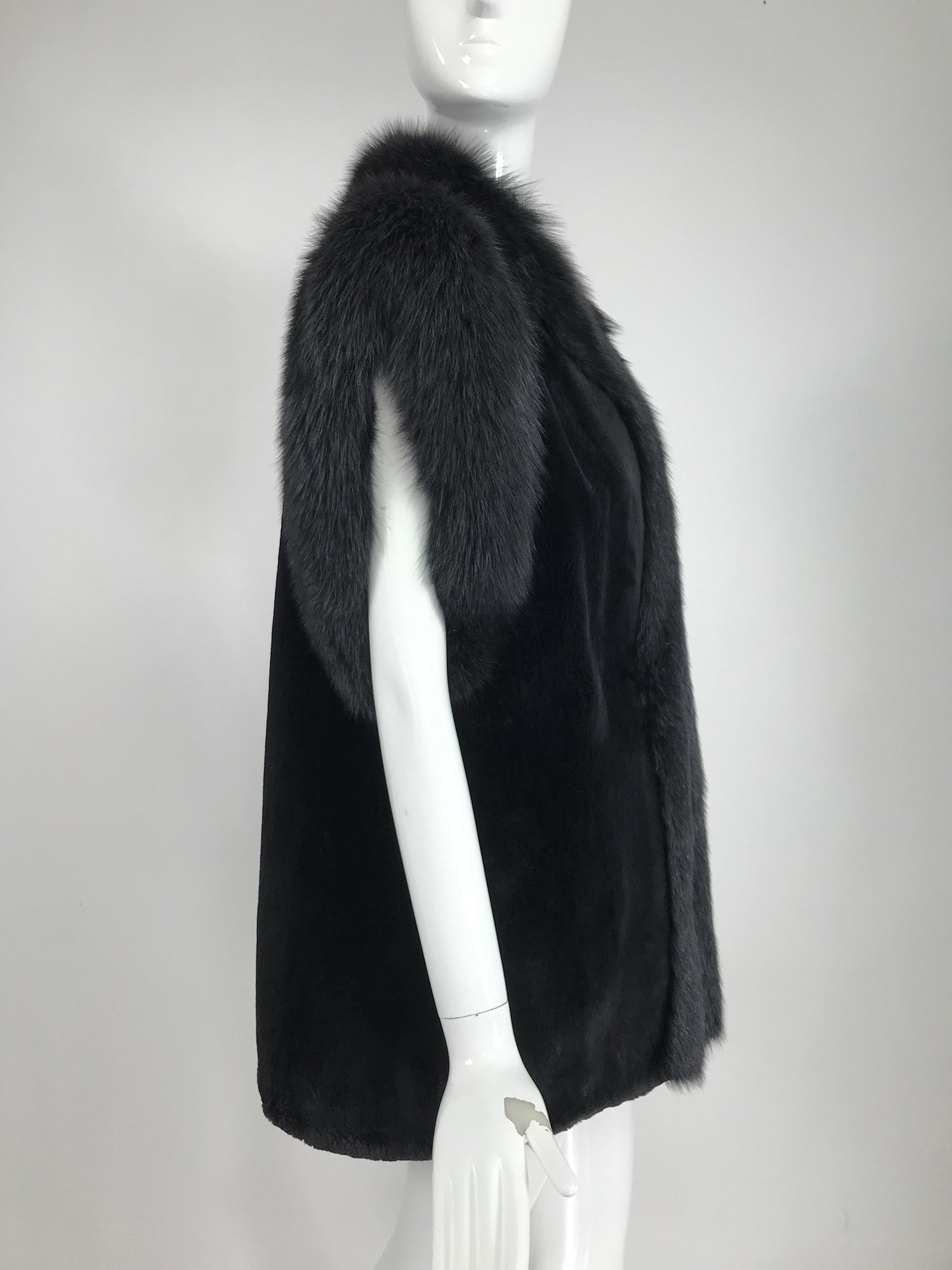Women's or Men's Black Sheared Beaver with Fox Gilet or Vest Vintage 1970s For Sale