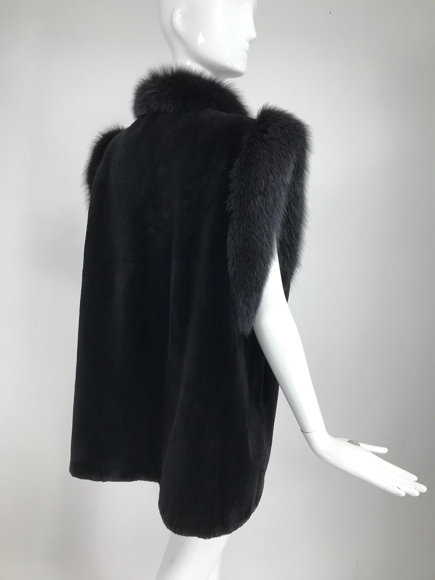Black Sheared Beaver with Fox Gilet or Vest Vintage 1970s For Sale 2