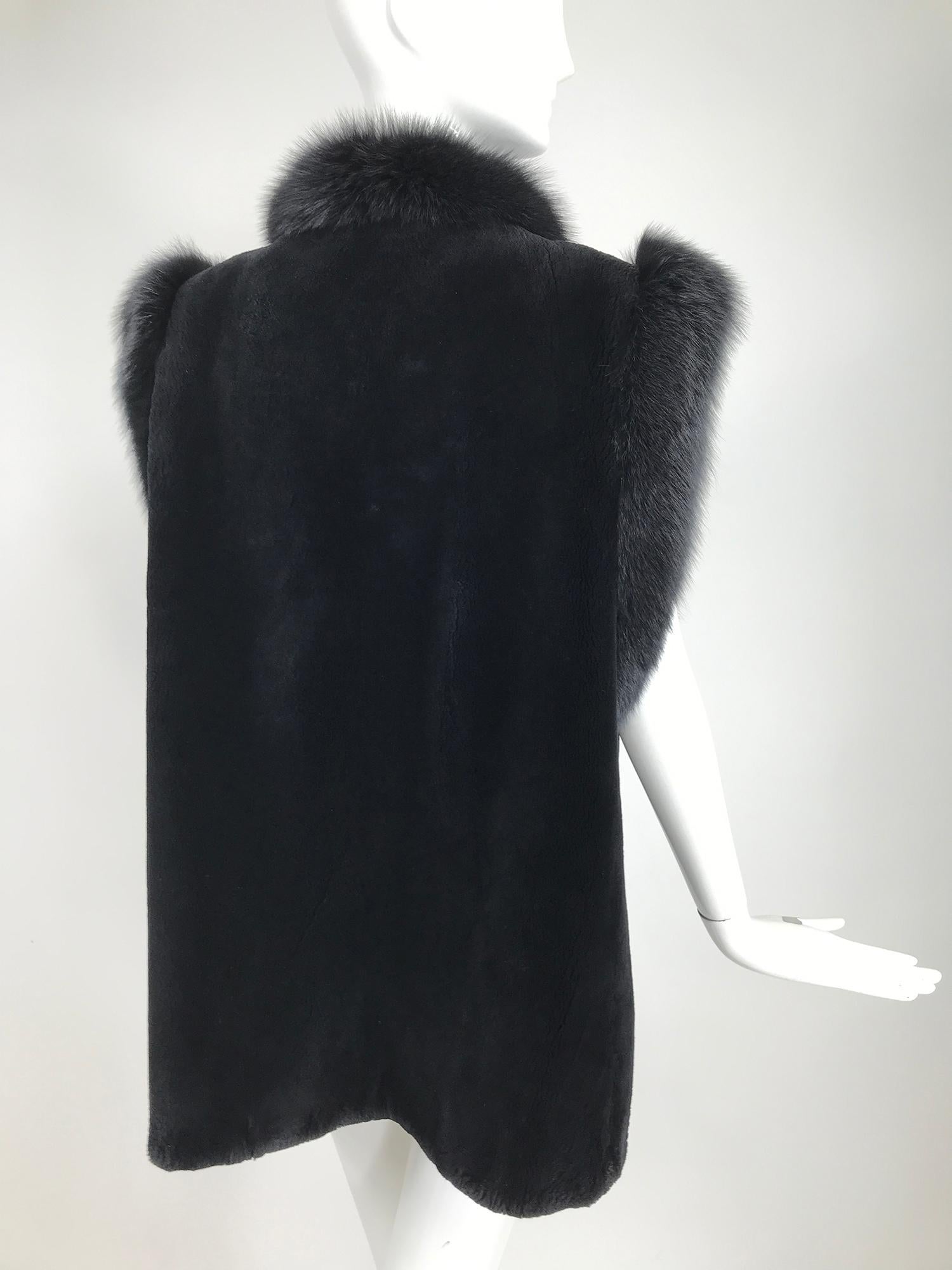 Black Sheared Beaver with Fox Gilet or Vest Vintage 1970s For Sale 3