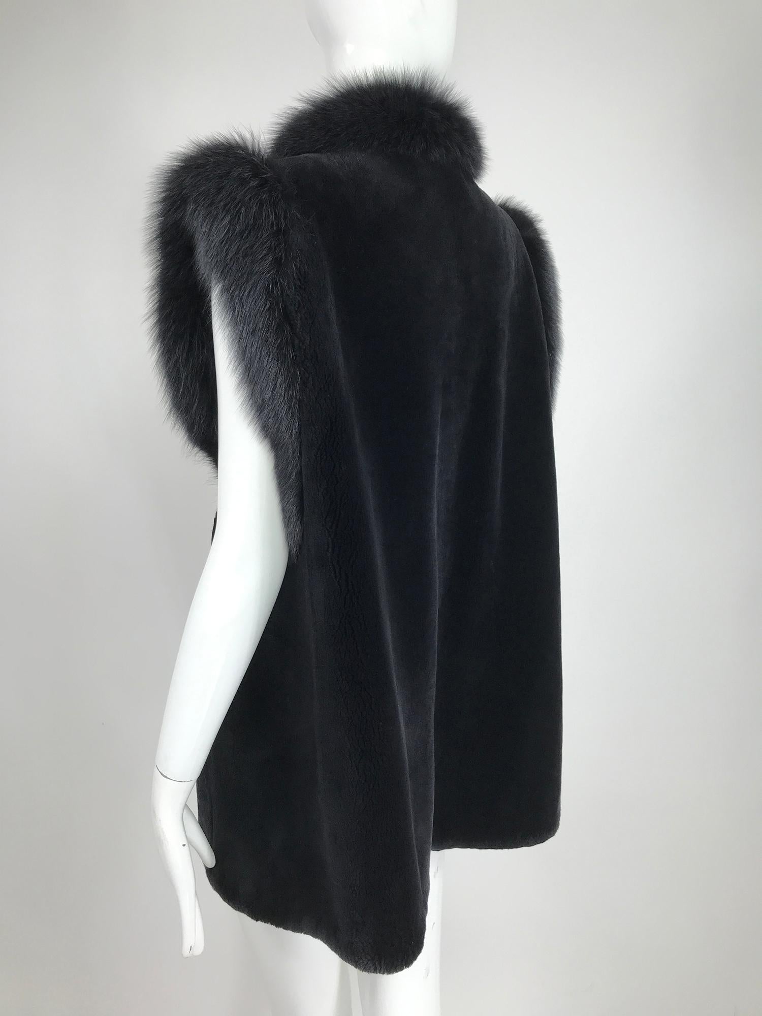 Black Sheared Beaver with Fox Gilet or Vest Vintage 1970s For Sale 5