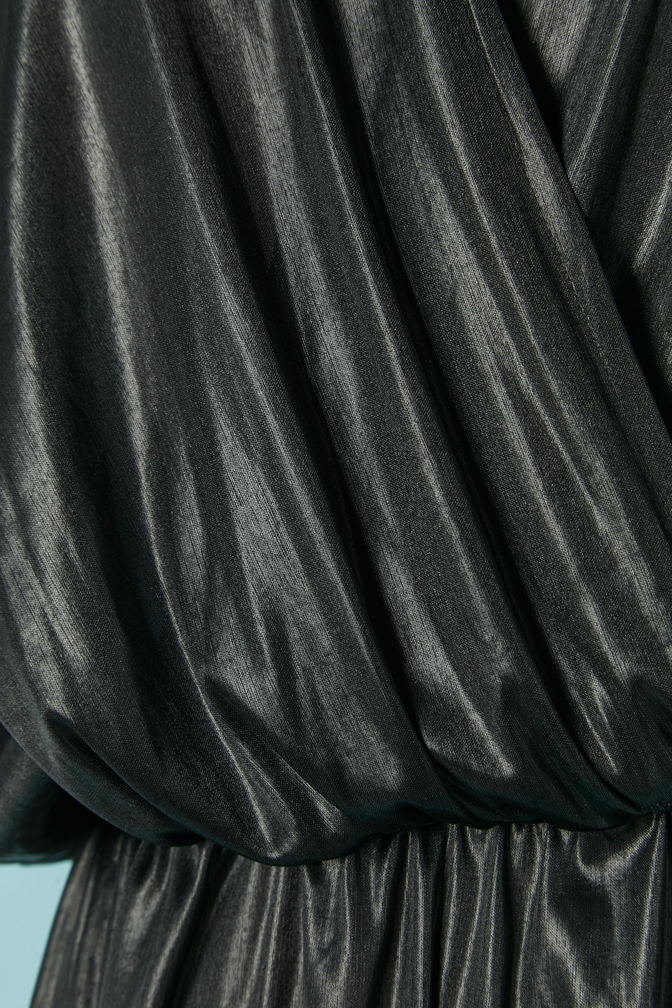 Schwarzes Abendkleid aus glänzendem Jersey YVES SAINT LAURENT Variation im Zustand „Hervorragend“ im Angebot in Saint-Ouen-Sur-Seine, FR