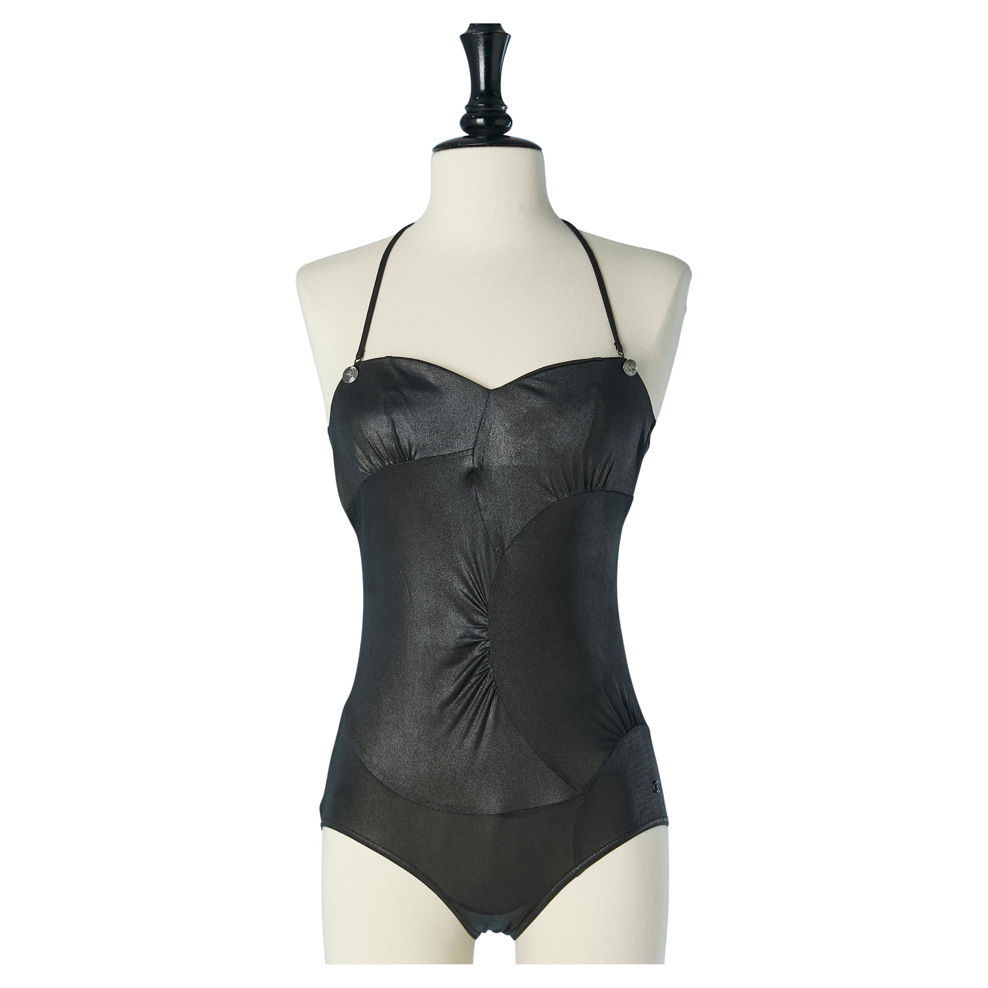 Traje de baño de una pieza negro brillante CHANEL en venta