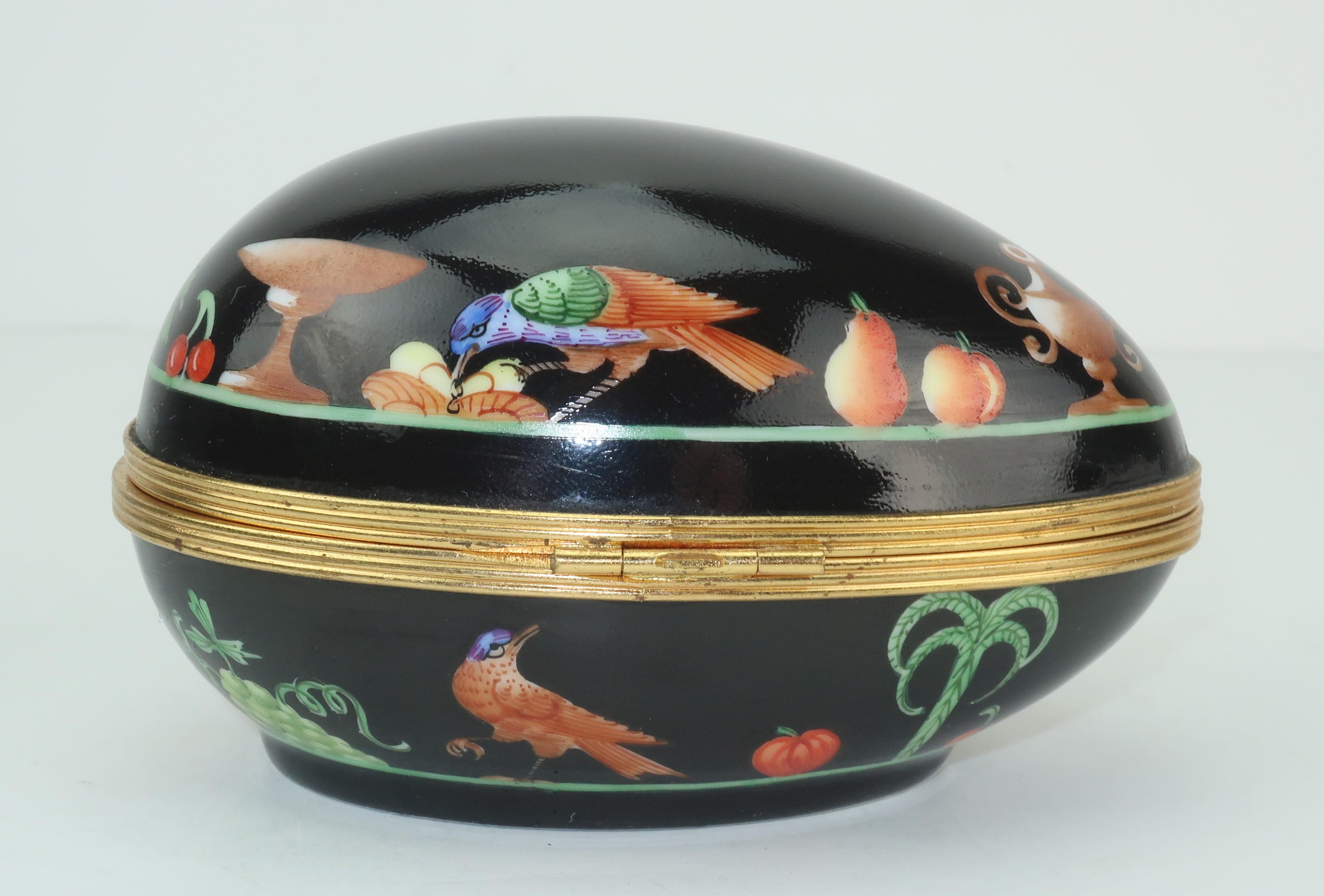 Black Shoulder Le Tallec for Tiffany & Co. Limoges Porcelain Egg Box In Good Condition In Atlanta, GA