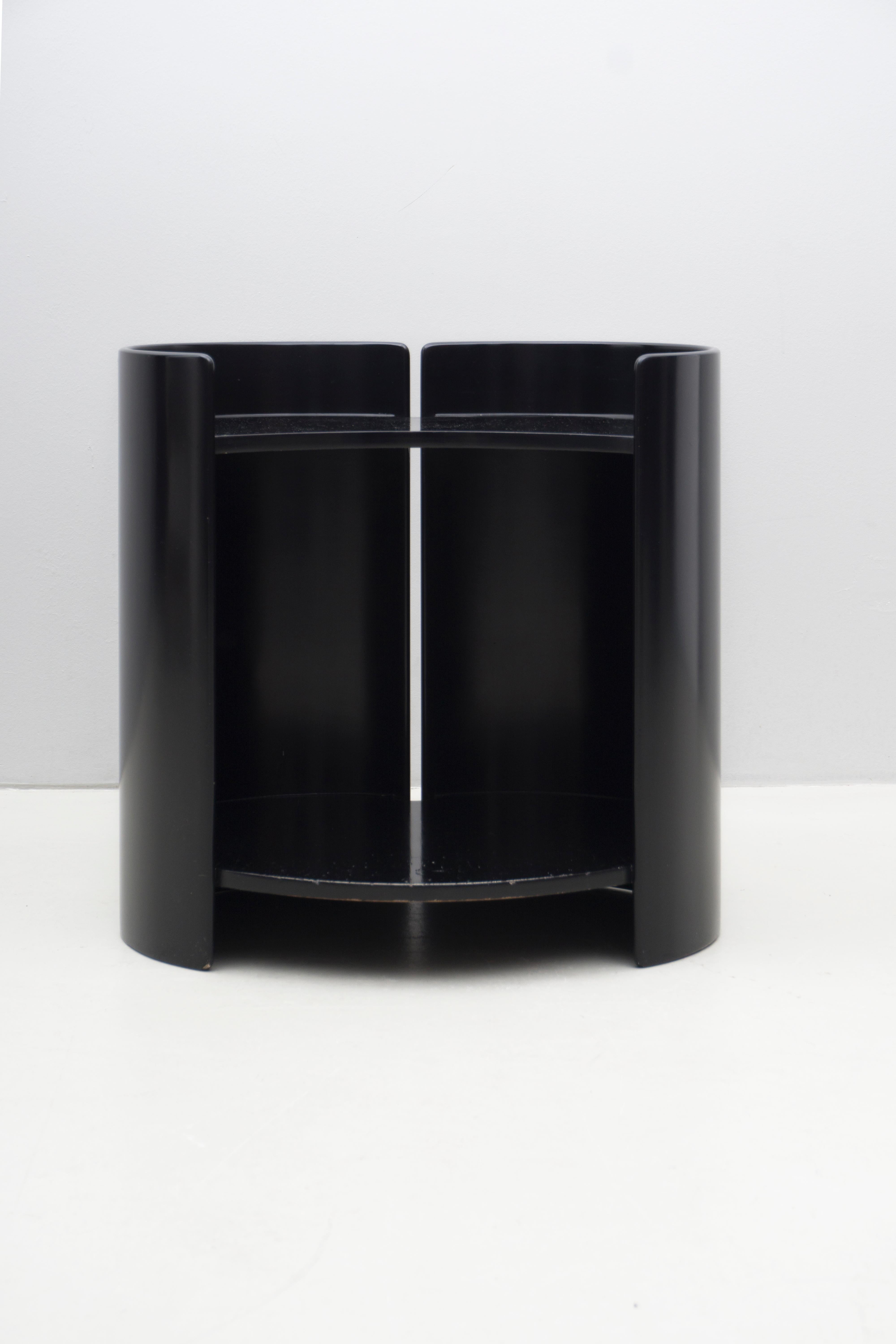 Black Side Table by Kazuhide Takahama, 1961 In Good Condition In Berlin, DE