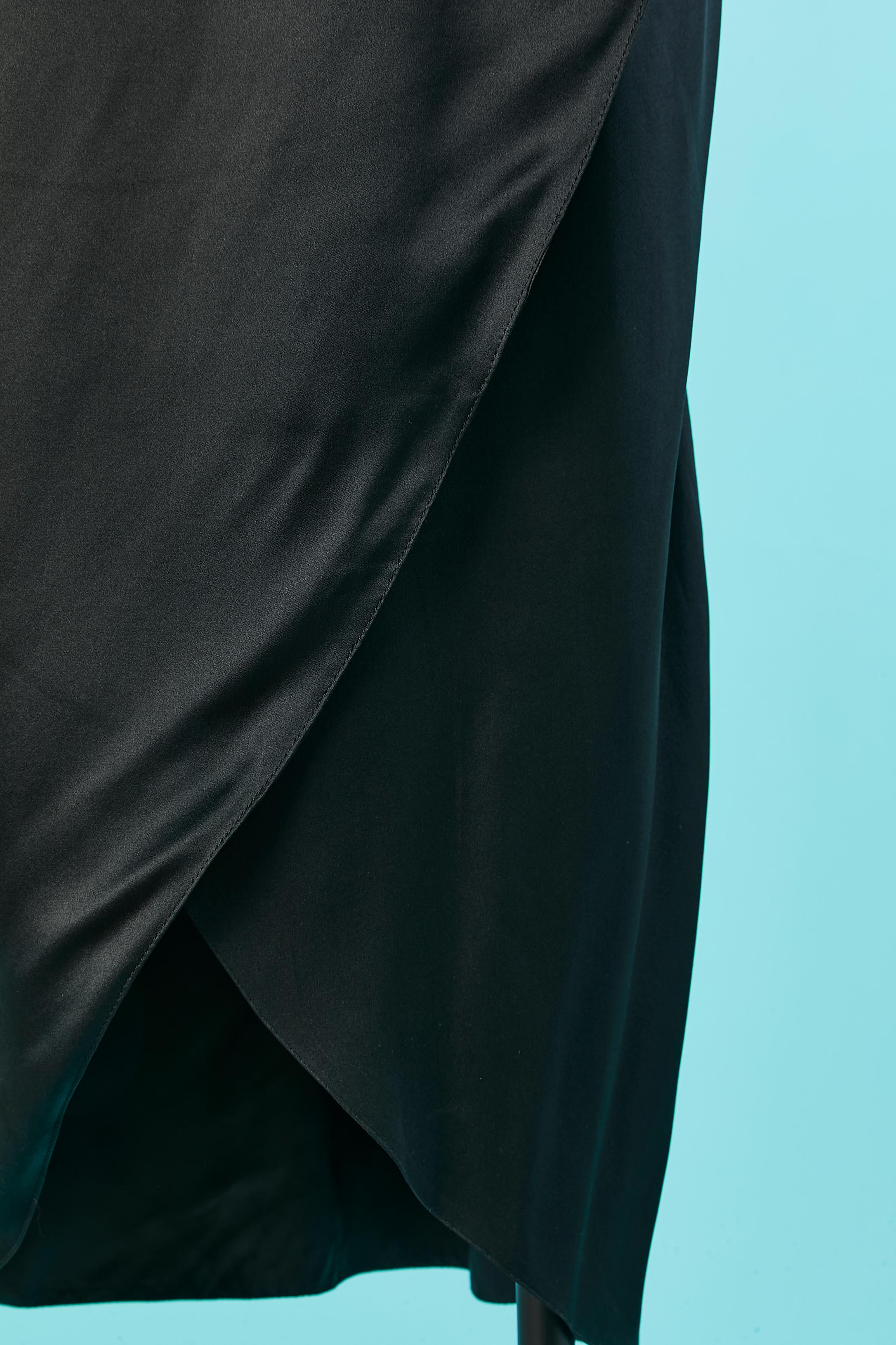 Robe du soir en soie noire et paillettes avec cape en paillettes Louis Féraud  Excellent état - En vente à Saint-Ouen-Sur-Seine, FR