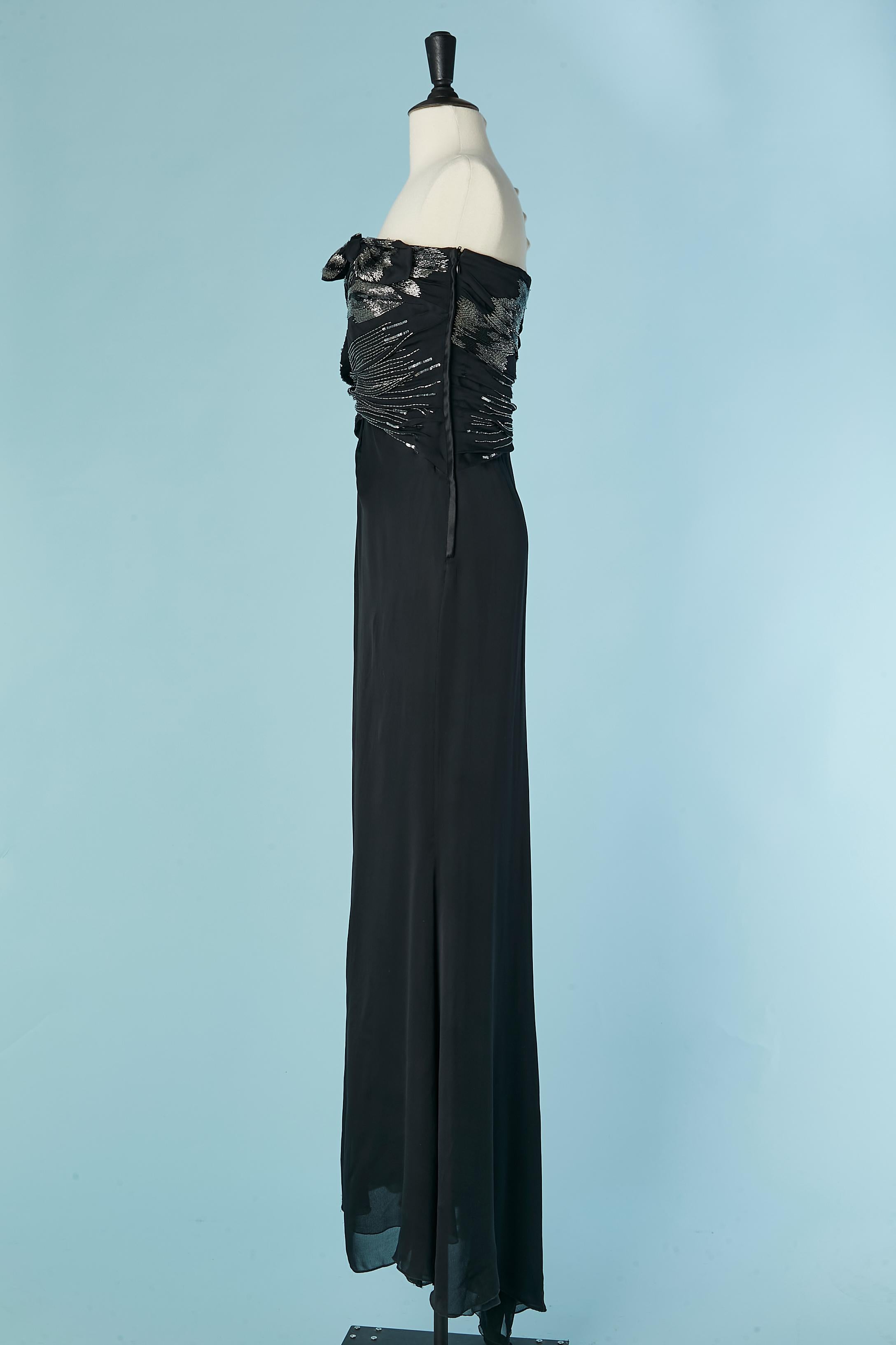 Robe du soir à bustier en soie noire et perles VALENTINO Pour femmes en vente