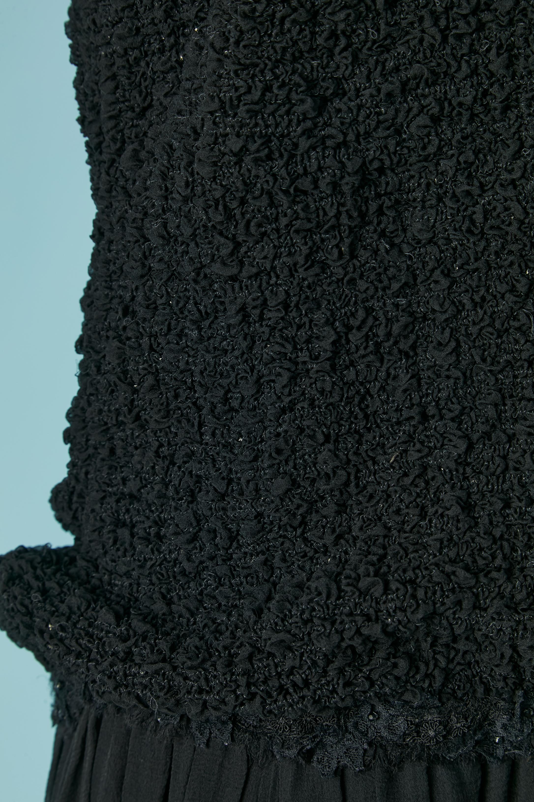 Donna Abito da sera asimmetrico in chiffon di seta nero con ricami di paillettes Chanel in vendita