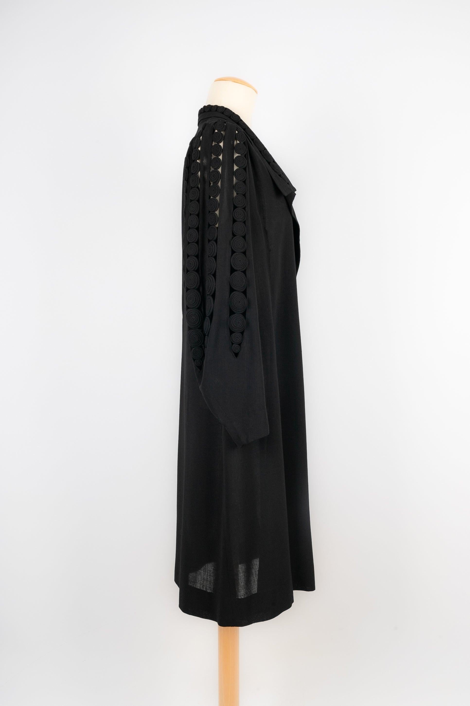 Women's Black Silk Crepe Coat, 1930-1940s For Sale