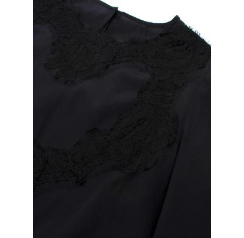 Women's Dolce & Gabbana Black Silk Crepe de Chine Lace Trimmed Blouse - xxs For Sale