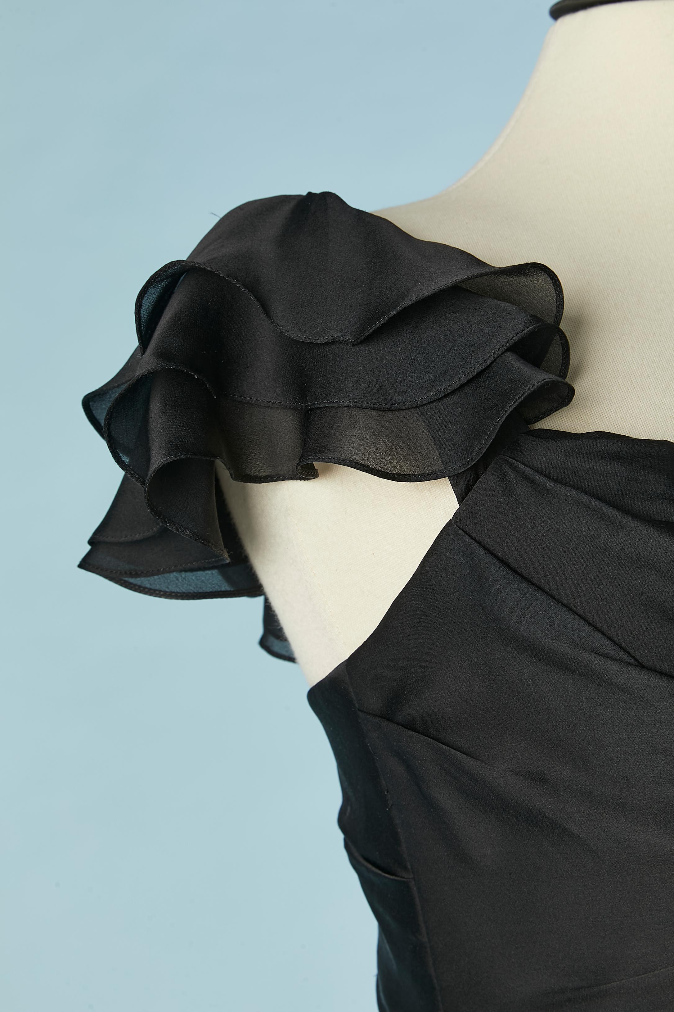 Black silk evening dress with lace and rhinestone waist band Lorena Sarbu  In Excellent Condition For Sale In Saint-Ouen-Sur-Seine, FR