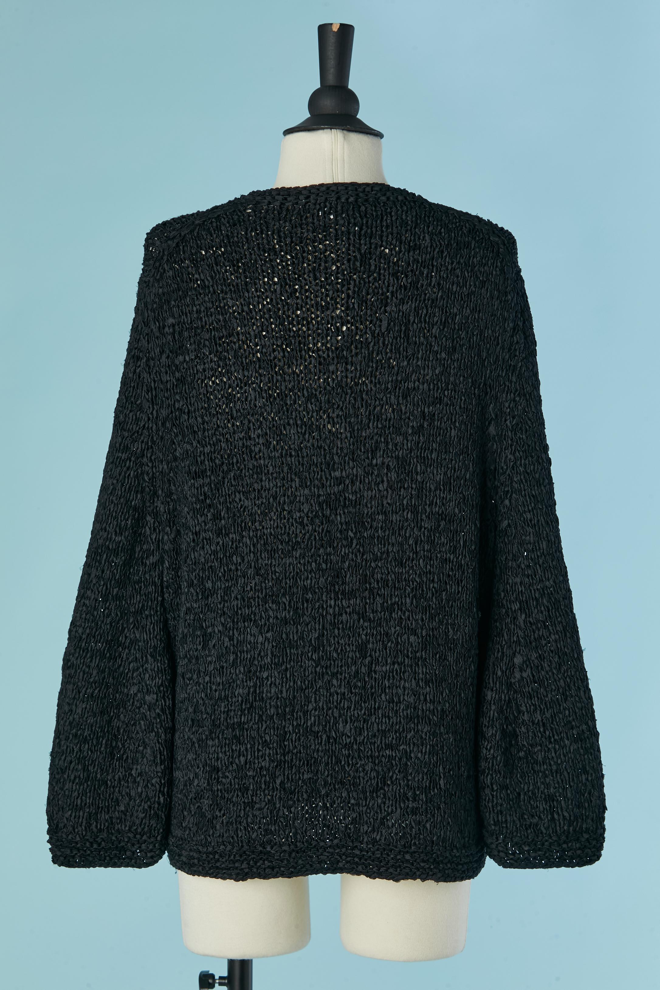 Cardigan en maille de soie noire CHANEL en vente 2