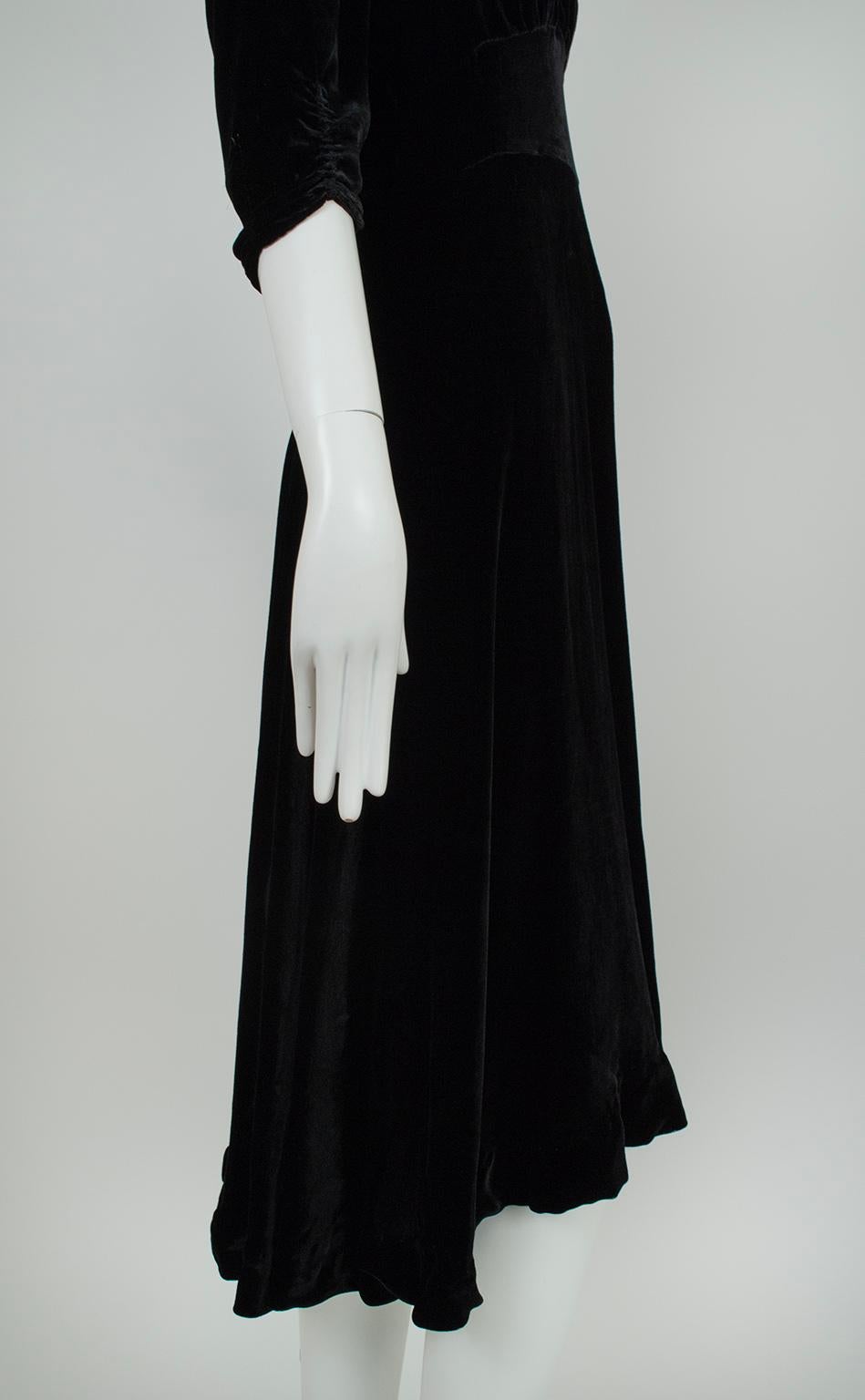 Black Silk Velvet Film Noir Double Indemnity Plunge Bias Midi Dress – S, 1940s 1