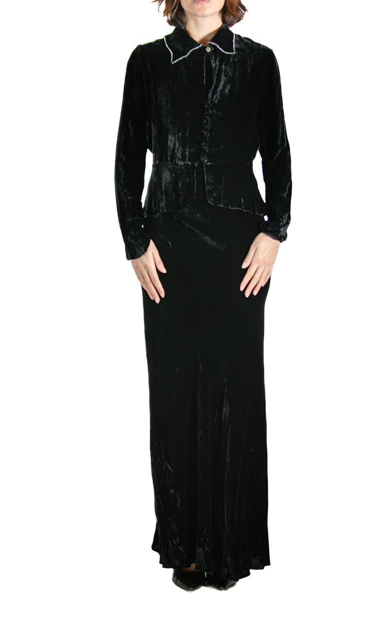 Black Silk Velvet Gown With Jacket In Excellent Condition For Sale In New York, NY