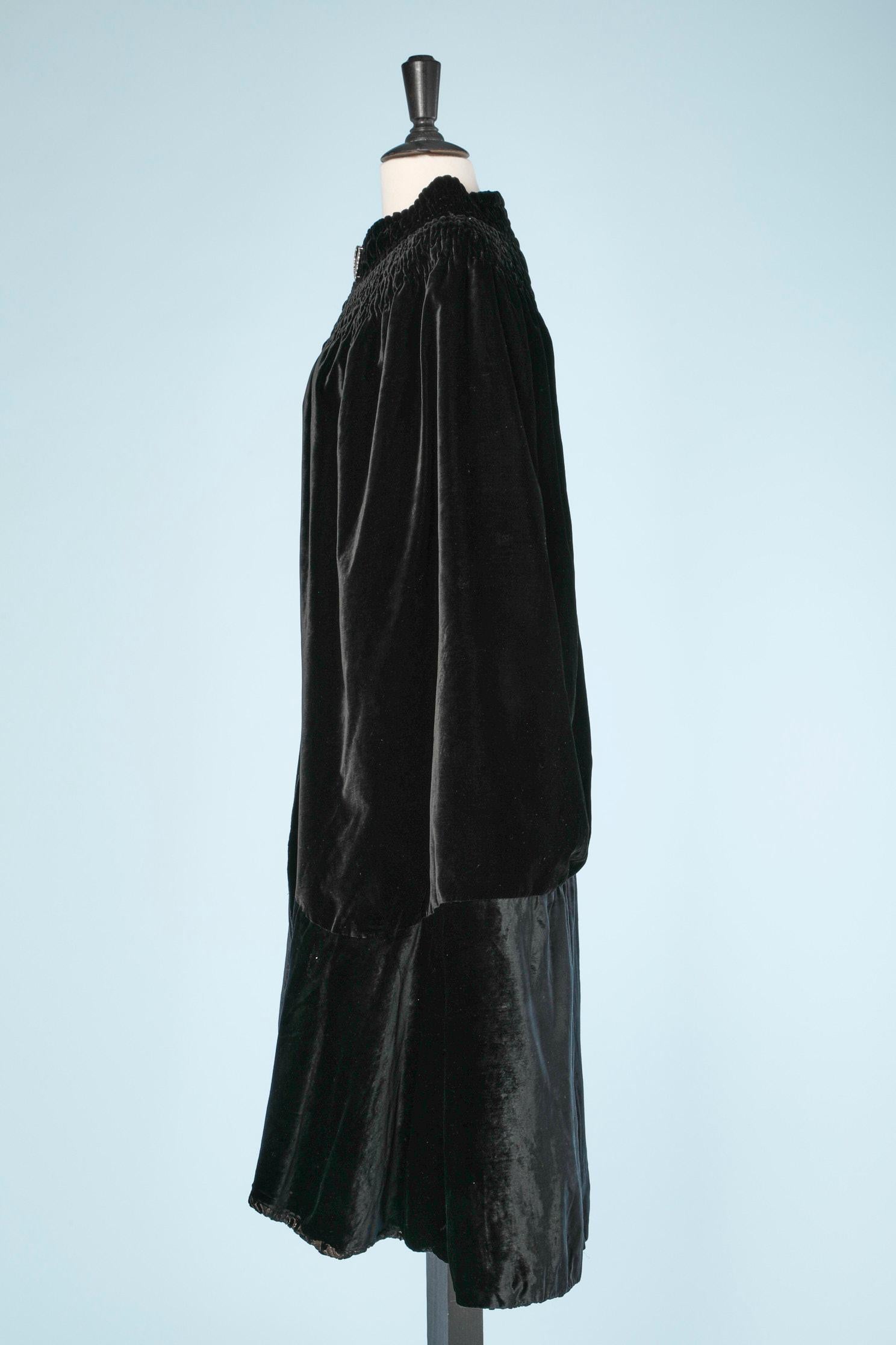 Women's Black silk velvet Opéra cape  with brocade lining Paul Chanel  For Sale