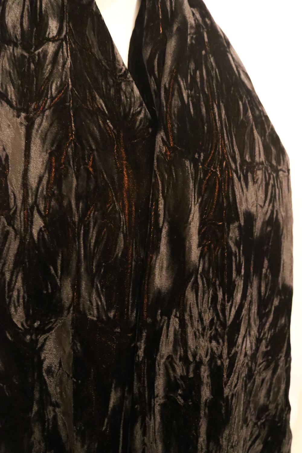 Black Silk Velvet Shawl For Sale 4