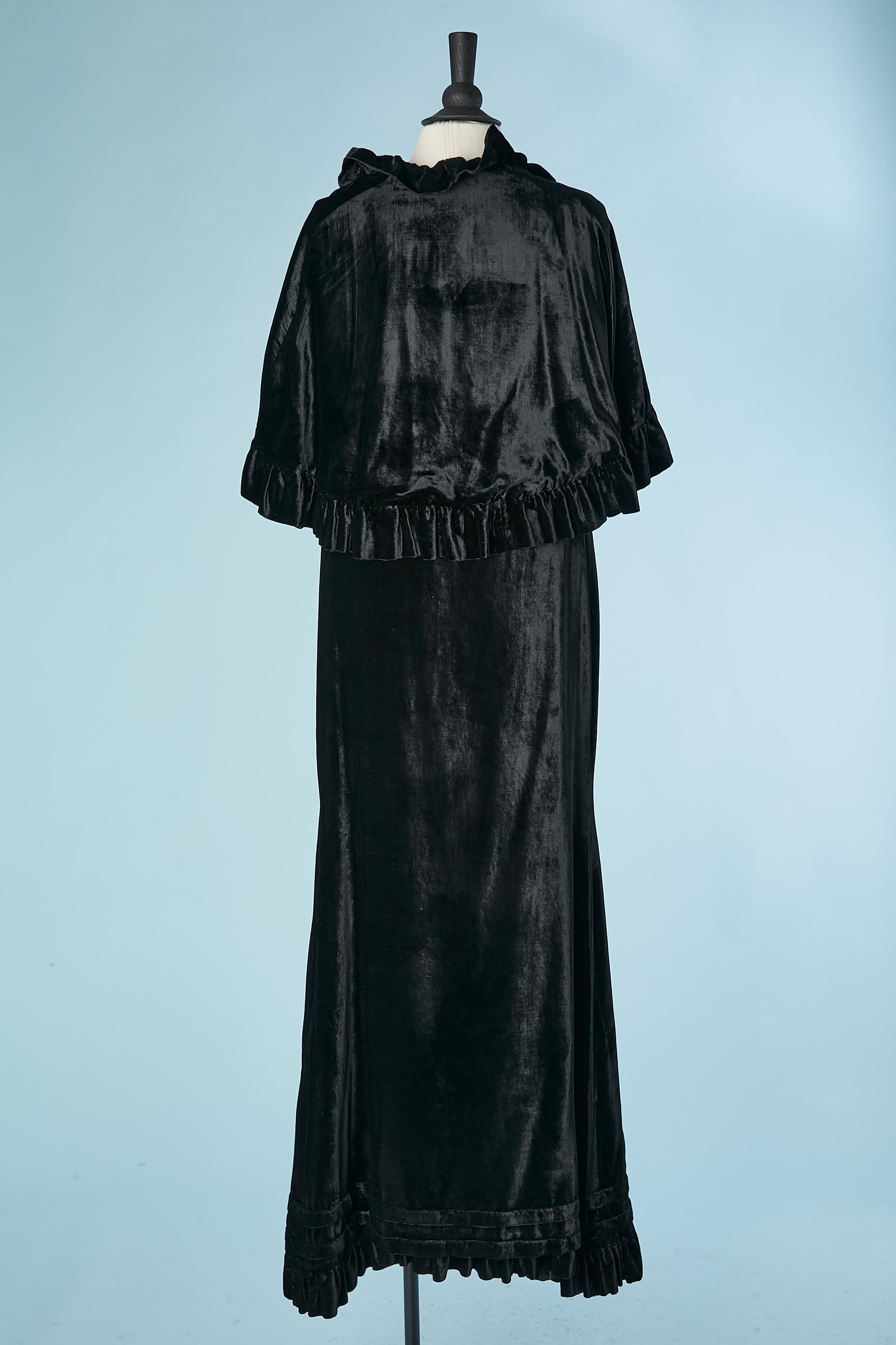 Women's Black silk velvet sleeveless Opera coat with cape Circa 1930's  For Sale