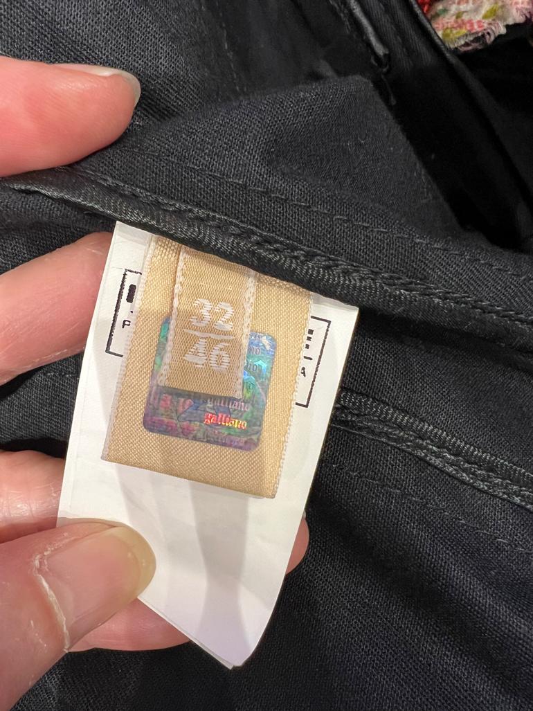 Schwarze einreihige Jacke mit Stickereien und Applikationen GALLIANO im Angebot 5