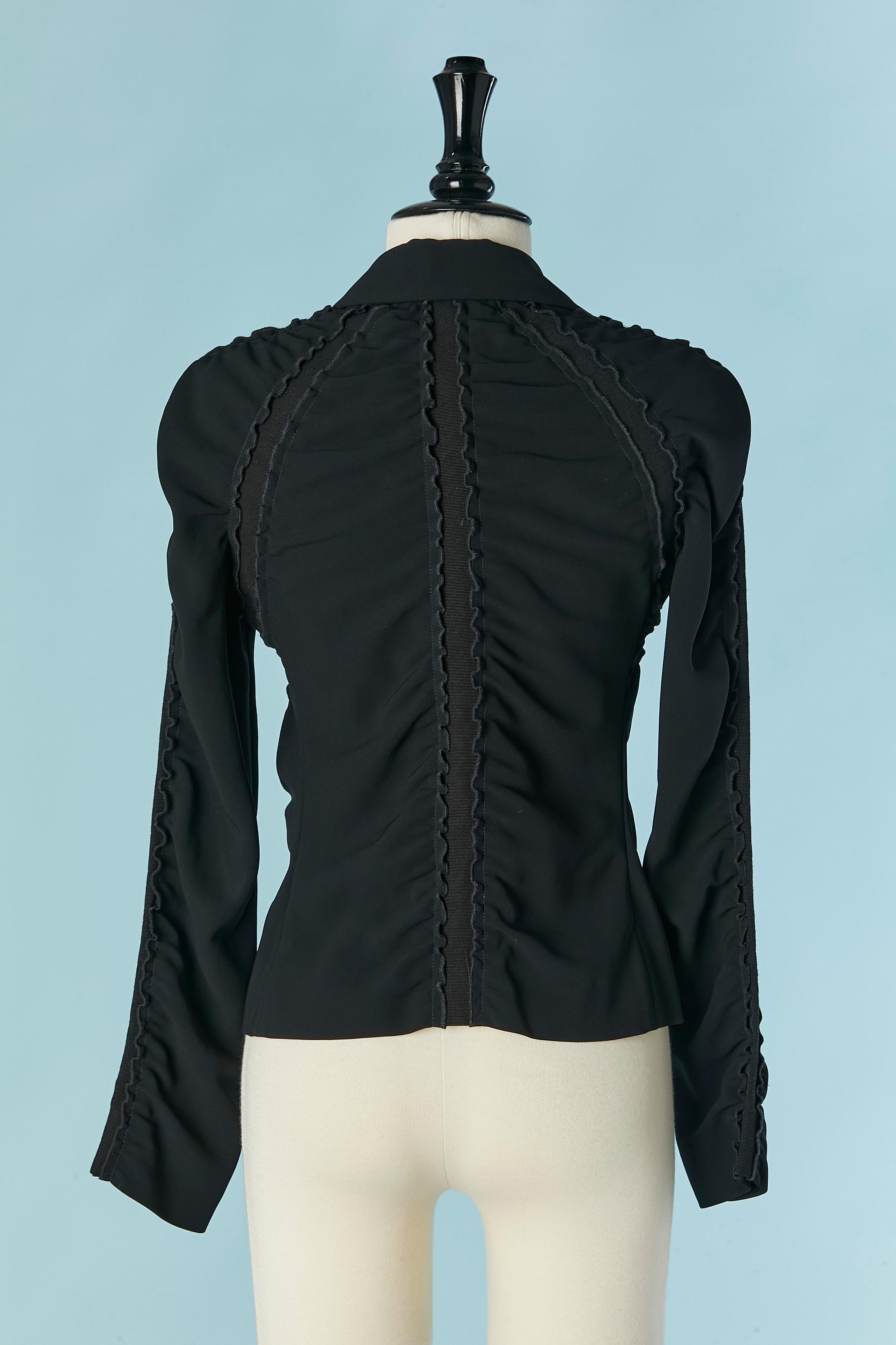 Giacca monopetto nera con arricciatura e inserto in gros-grain Moschino in vendita 1