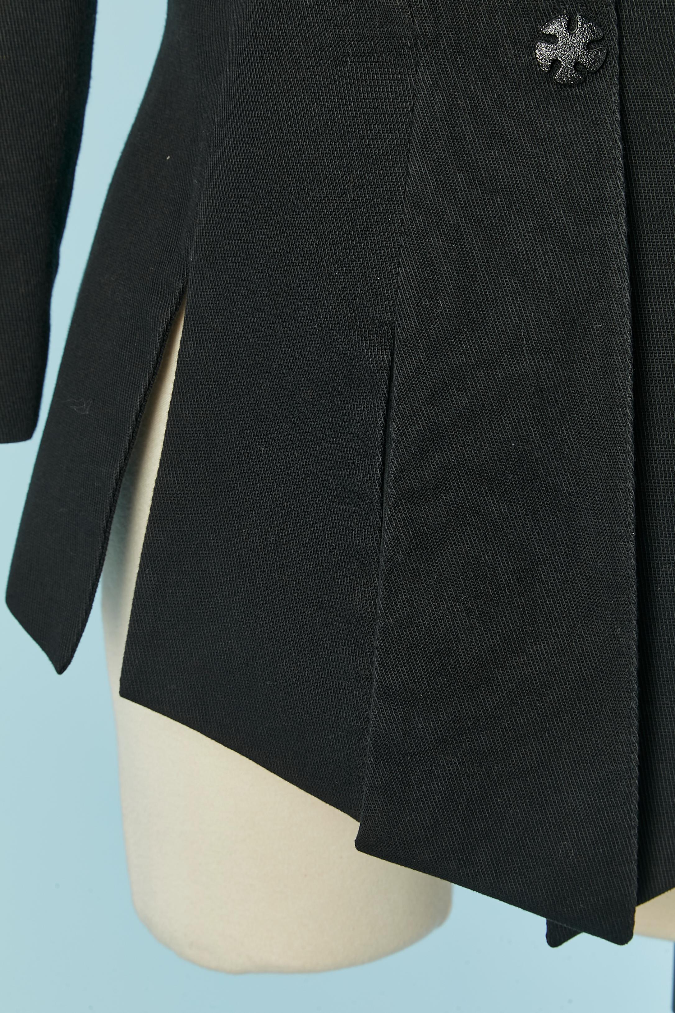 Chaqueta negra de un solo pecho con abertura THIERRY MUGLER ACTIV en Excelente estado para la venta en Saint-Ouen-Sur-Seine, FR