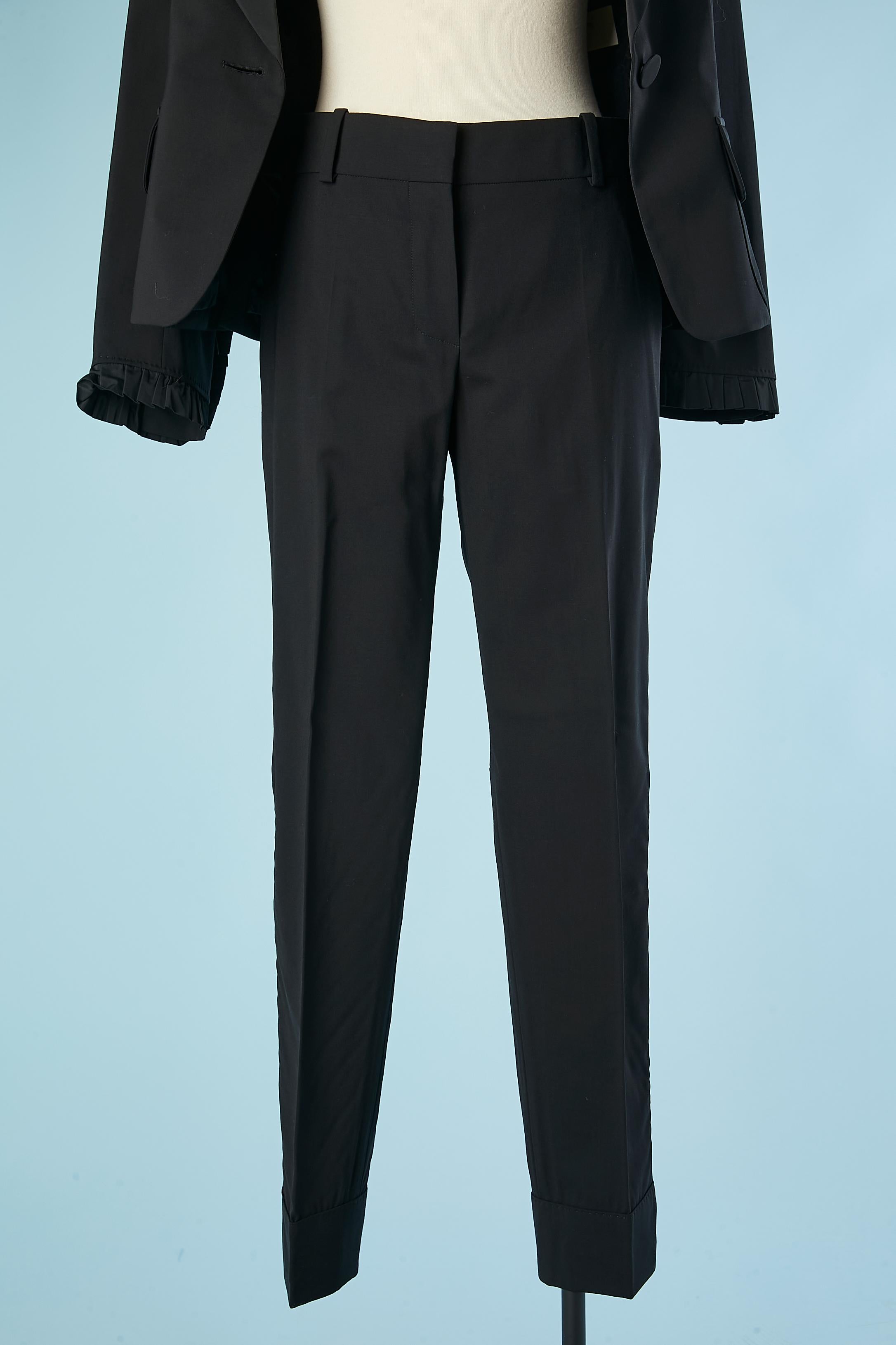 Women's or Men's Black single-breasted tuxedo with ruffle on the cuff Louis Vuitton by Marc Jacob For Sale