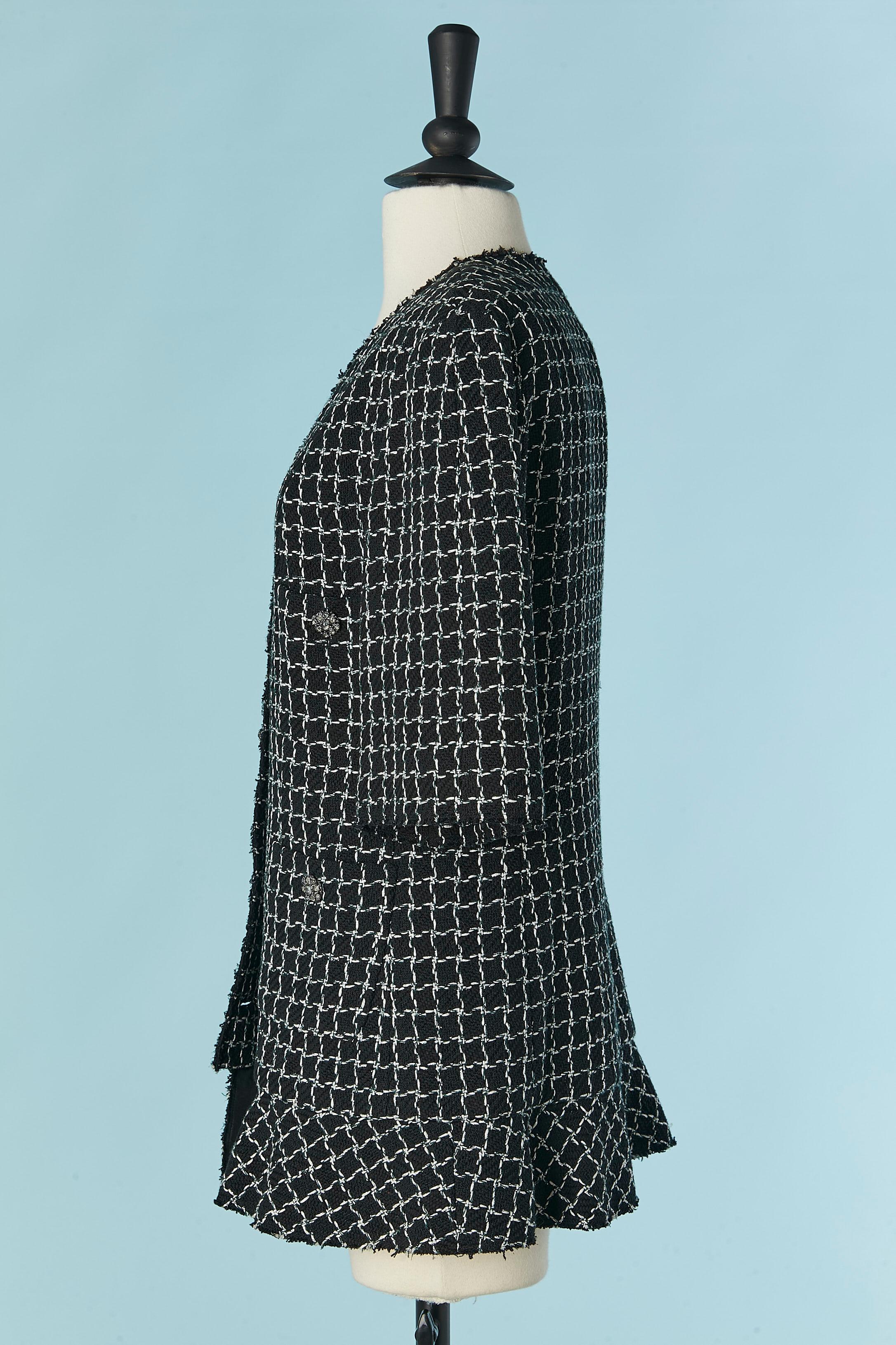 Giacca monopetto nera in tweed con motivo a quadri Chanel in vendita 1