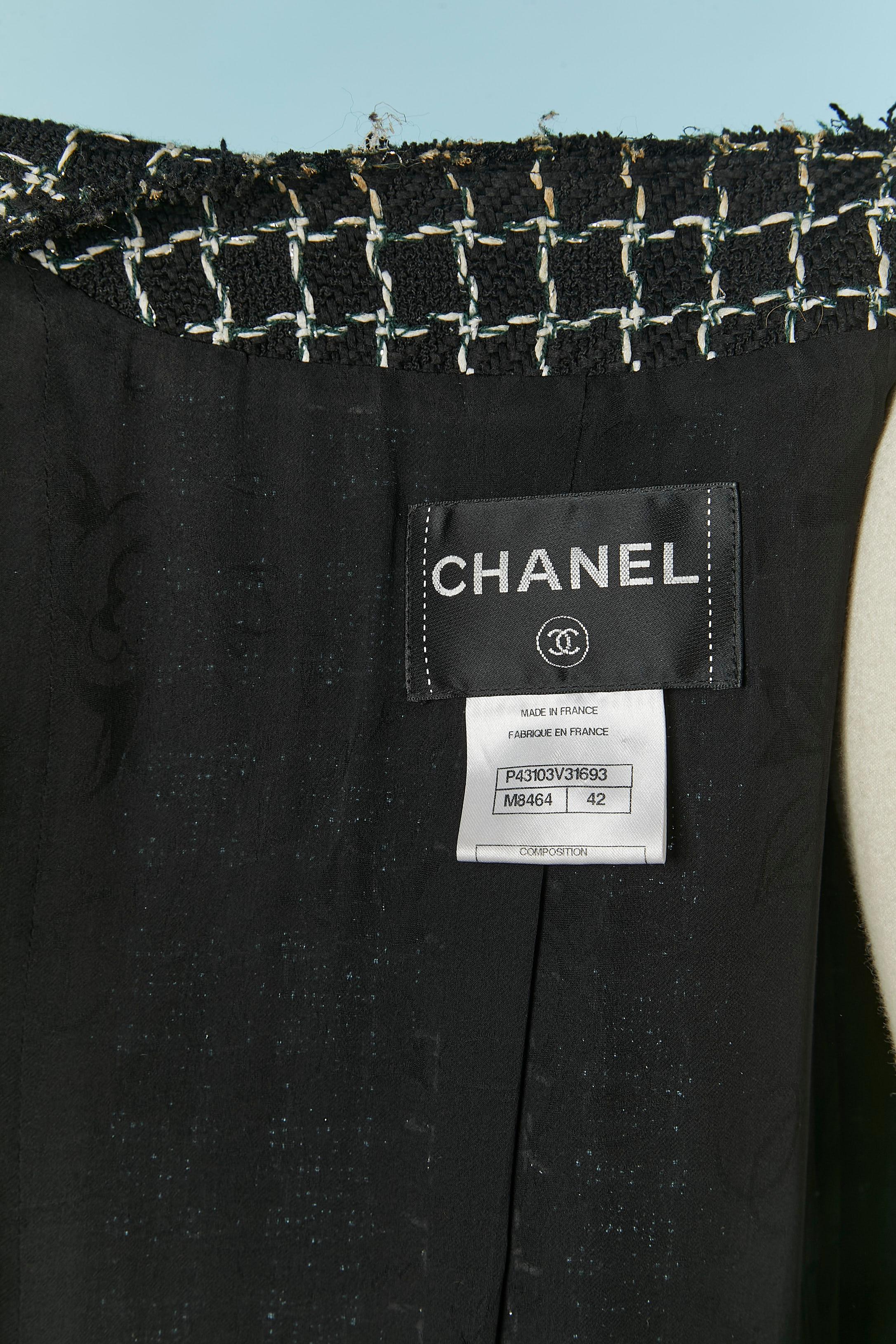 Giacca monopetto nera in tweed con motivo a quadri Chanel in vendita 4